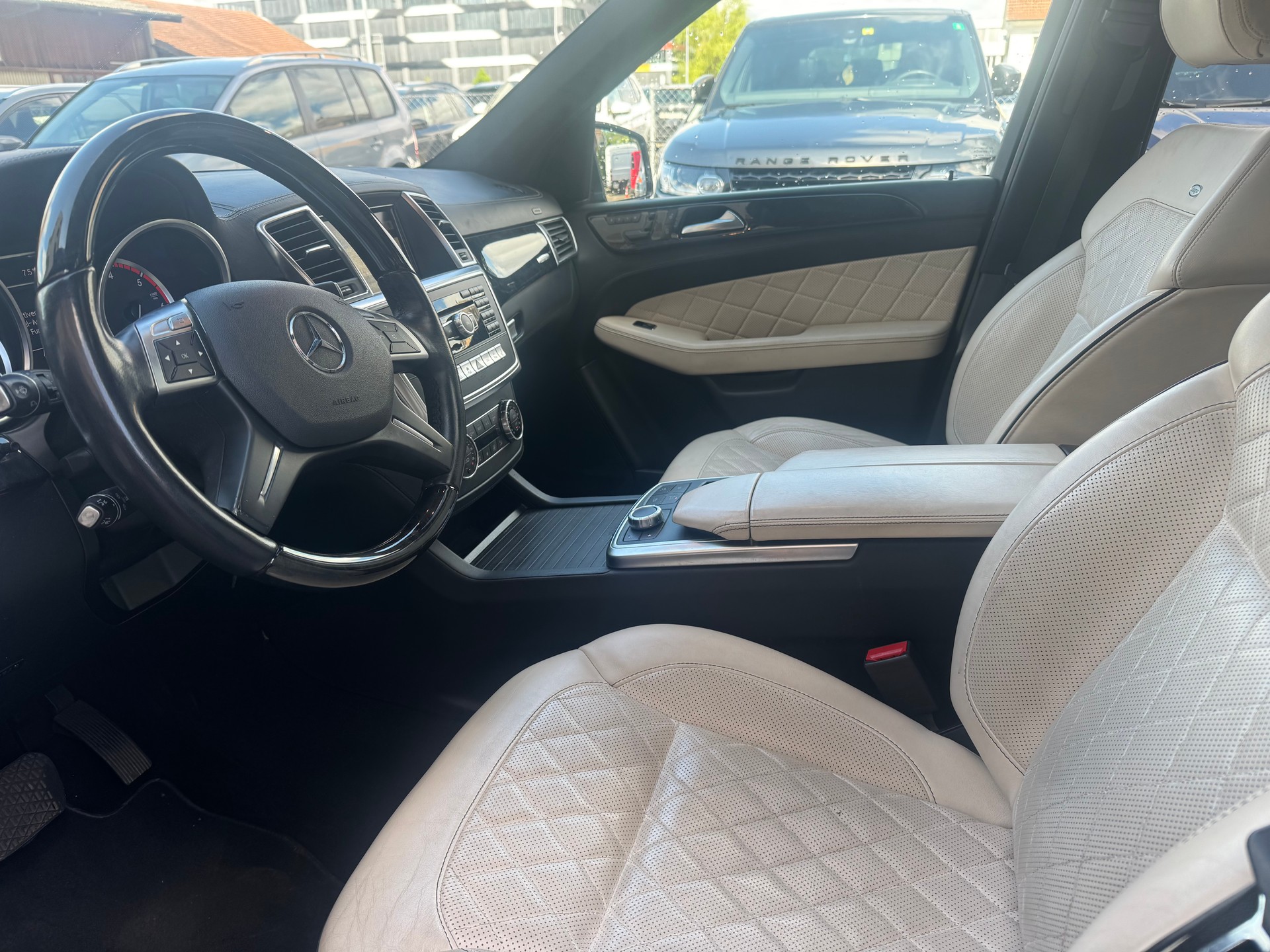 MERCEDES-BENZ ML 350 BlueTEC 4Matic 7G-Tronic-image-5
