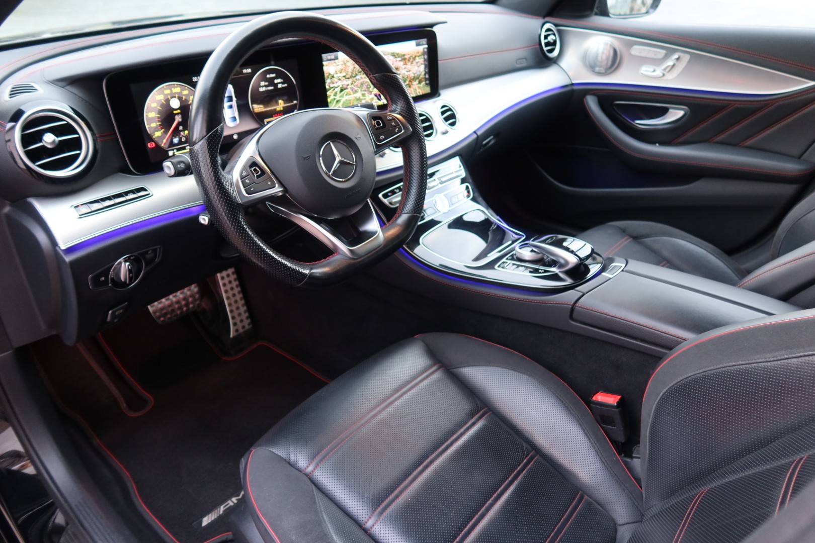 MERCEDES-BENZ E 43 AMG 4Matic 9G-Tronic (CH)-image-10