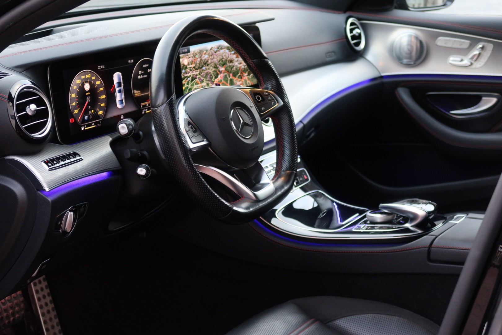 MERCEDES-BENZ E 43 AMG 4Matic 9G-Tronic (CH)-image-9