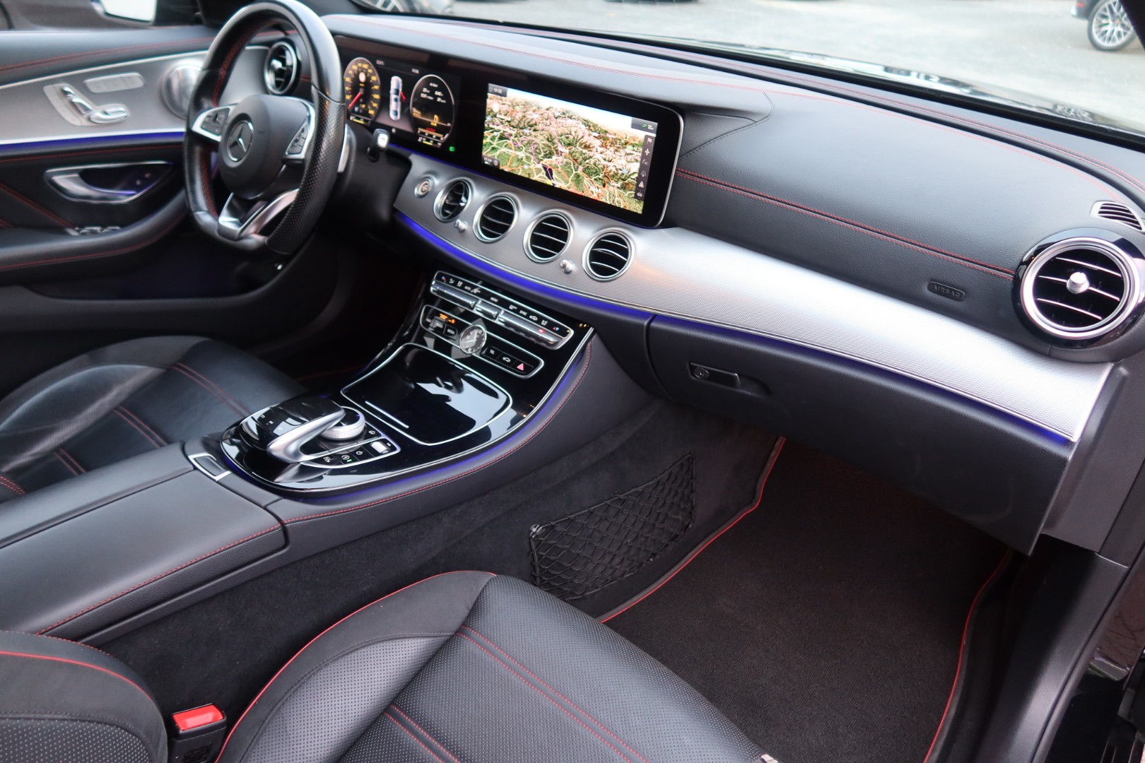 MERCEDES-BENZ E 43 AMG 4Matic 9G-Tronic (CH)-image-11