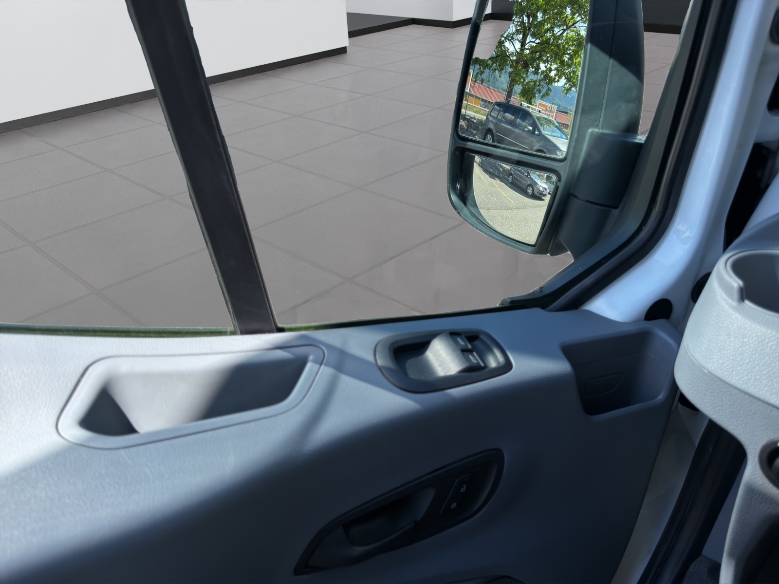FORD Transit Van 350 L3H2 Trend 4WD-image-16