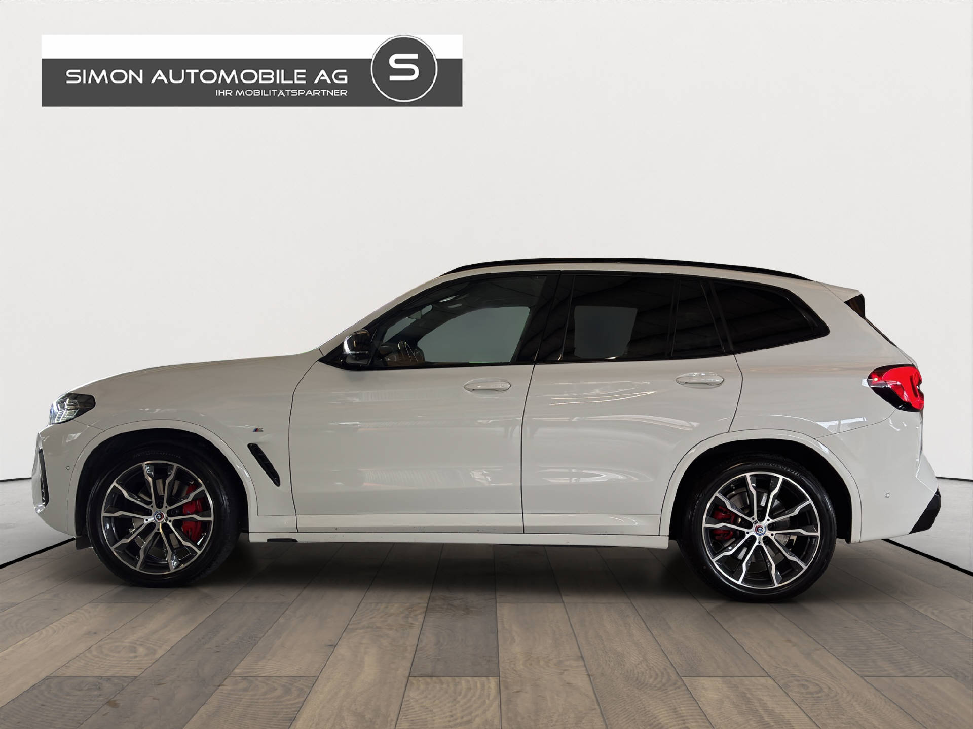 BMW X3 M40d-showroom-element-2