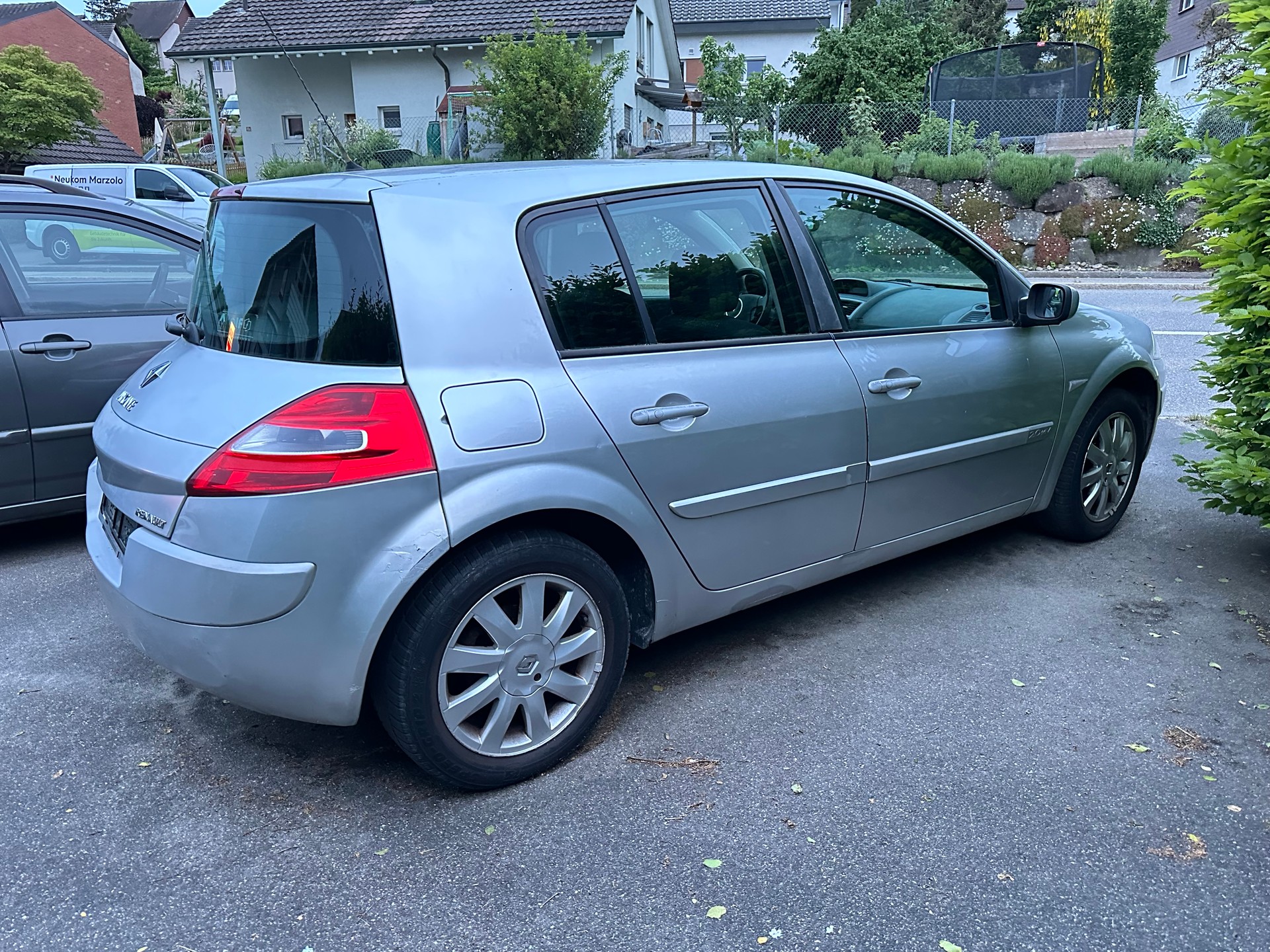 RENAULT Mégane 2.0 16V Dynamique-showroom-element-2