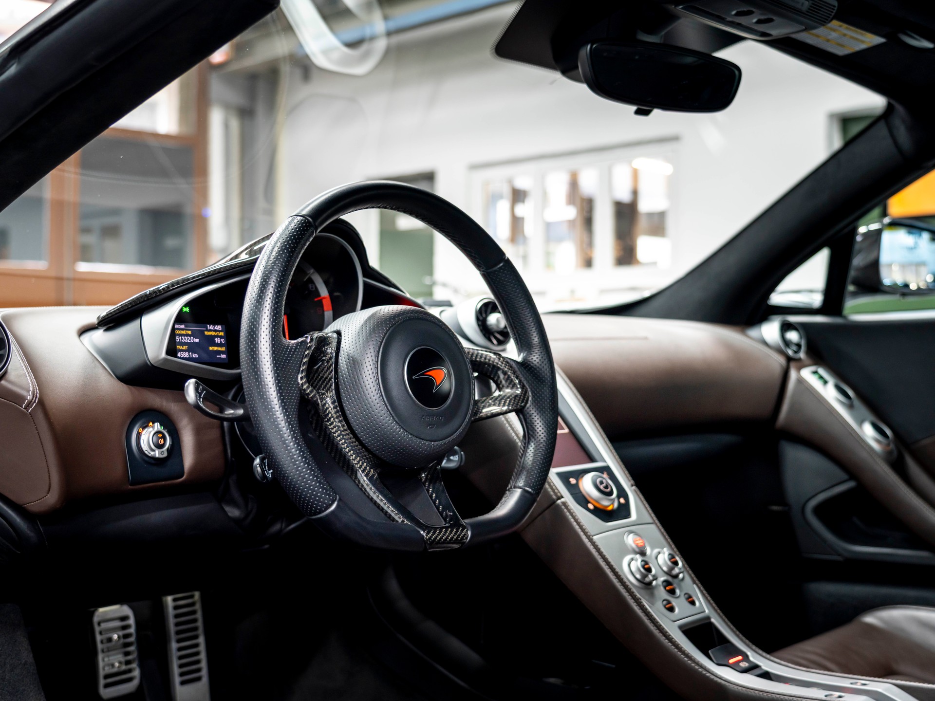 McLAREN MP4-12C Coupé 3.8 V8 SSG-image-21