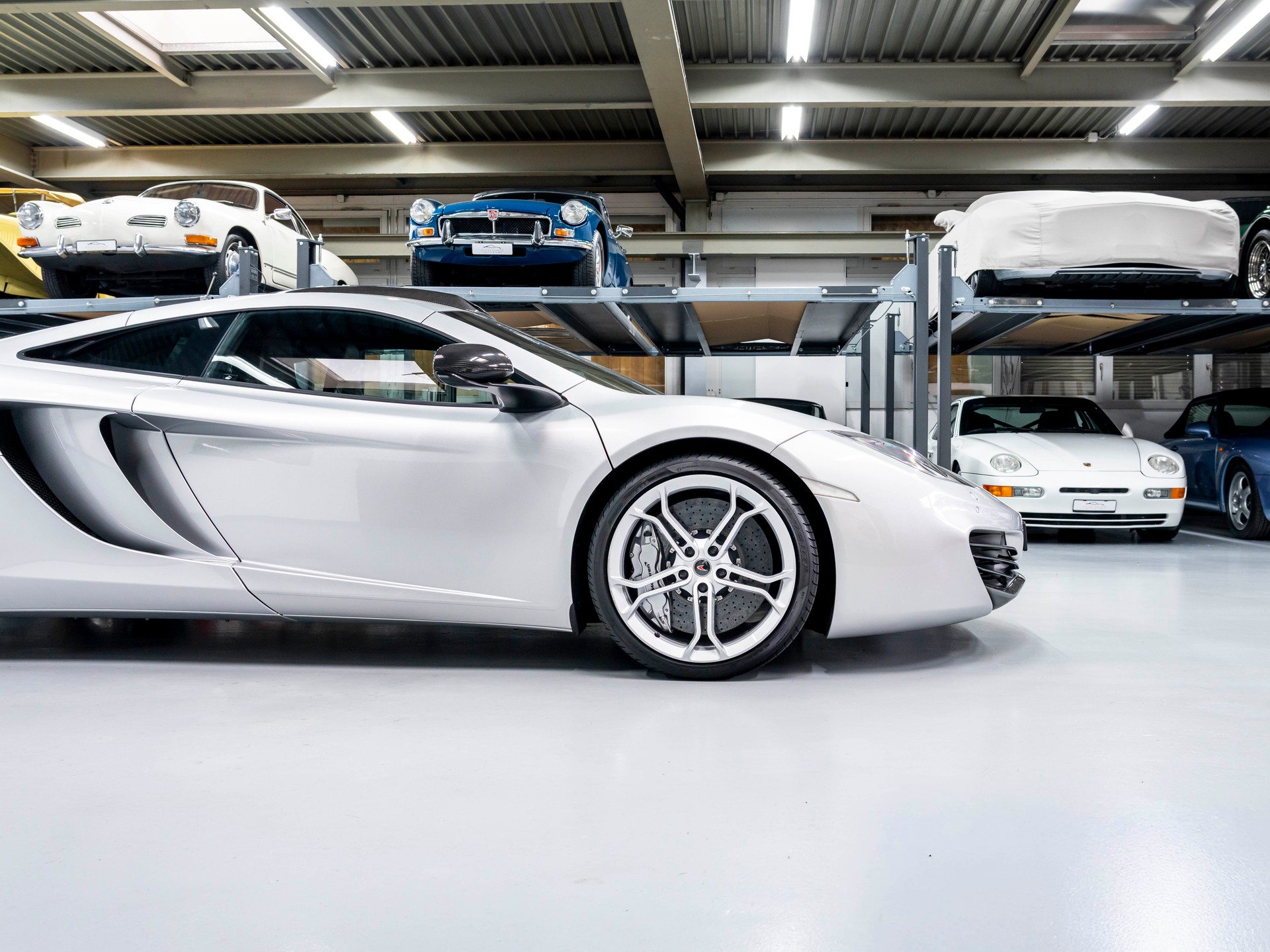 McLAREN MP4-12C Coupé 3.8 V8 SSG-image-8