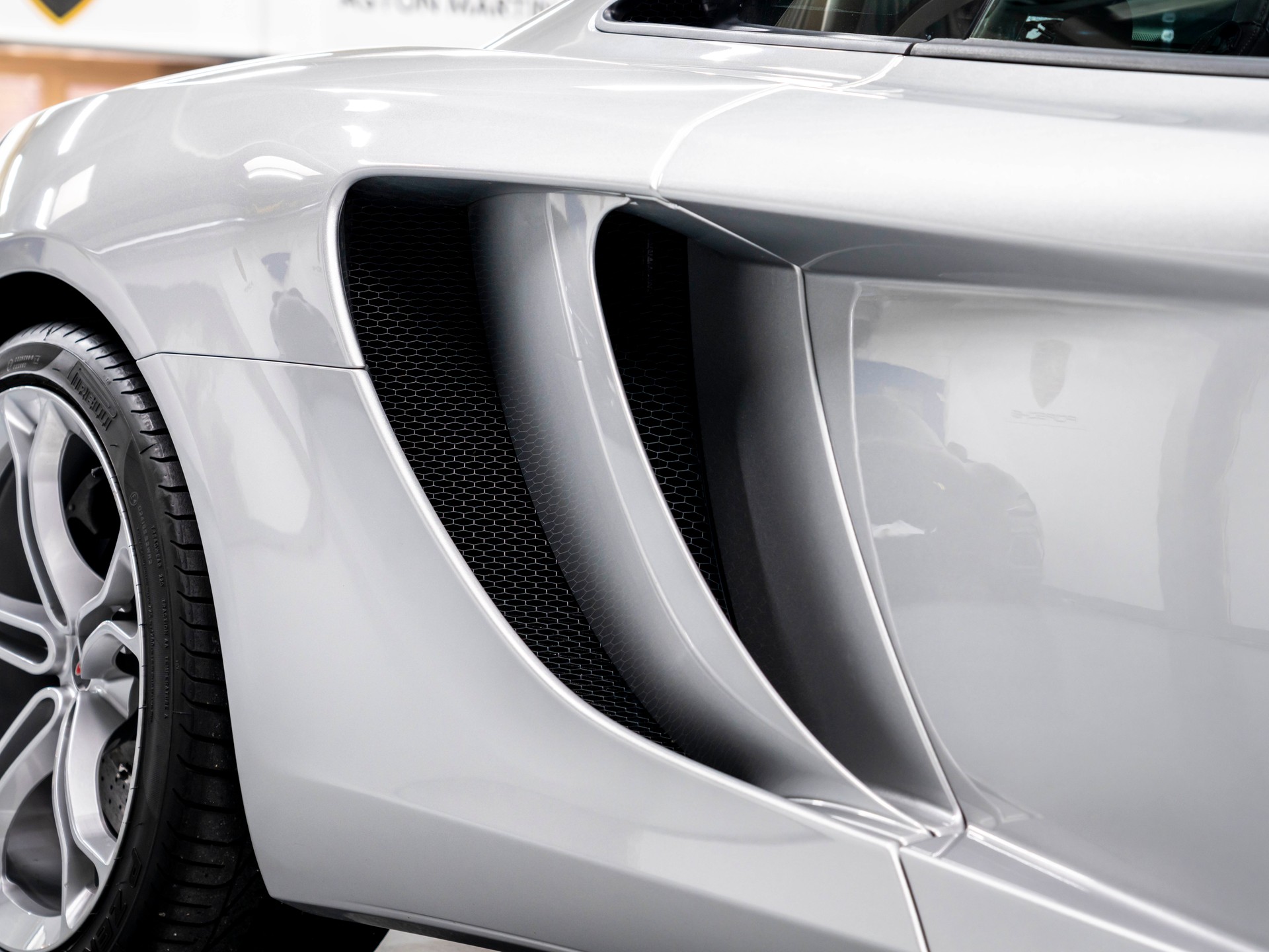 McLAREN MP4-12C Coupé 3.8 V8 SSG-image-18