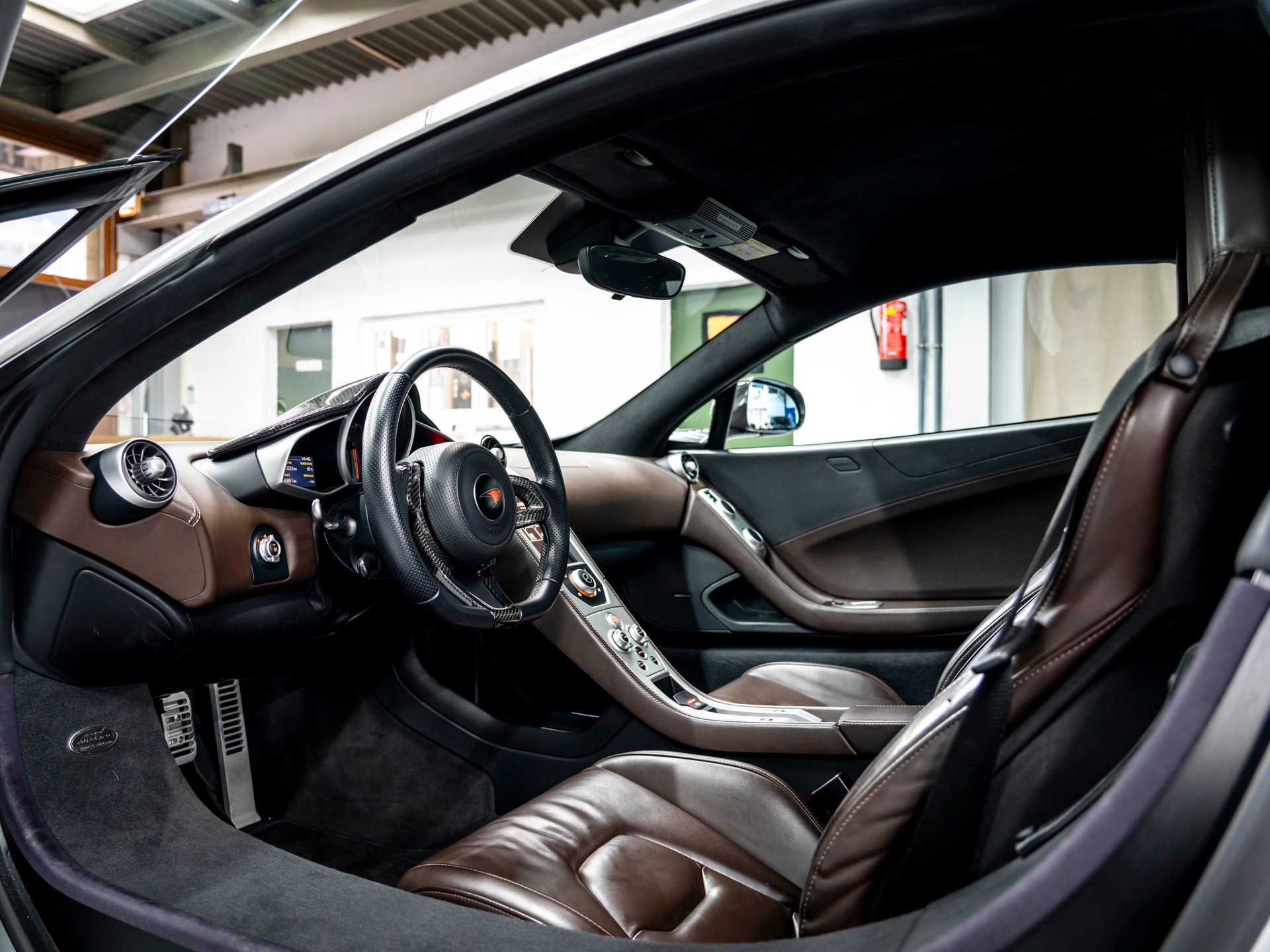 McLAREN MP4-12C Coupé 3.8 V8 SSG-image-10