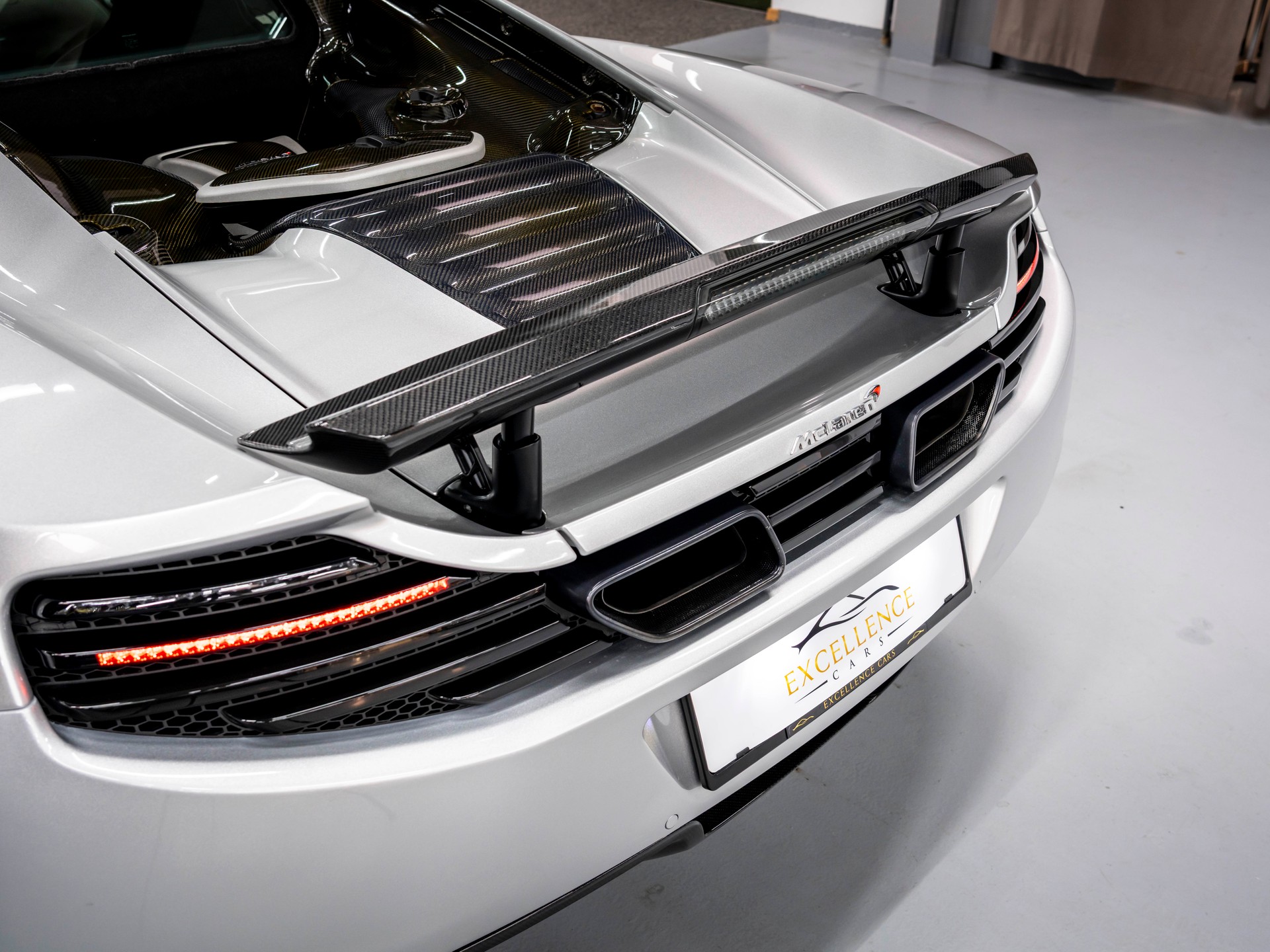 McLAREN MP4-12C Coupé 3.8 V8 SSG-image-13