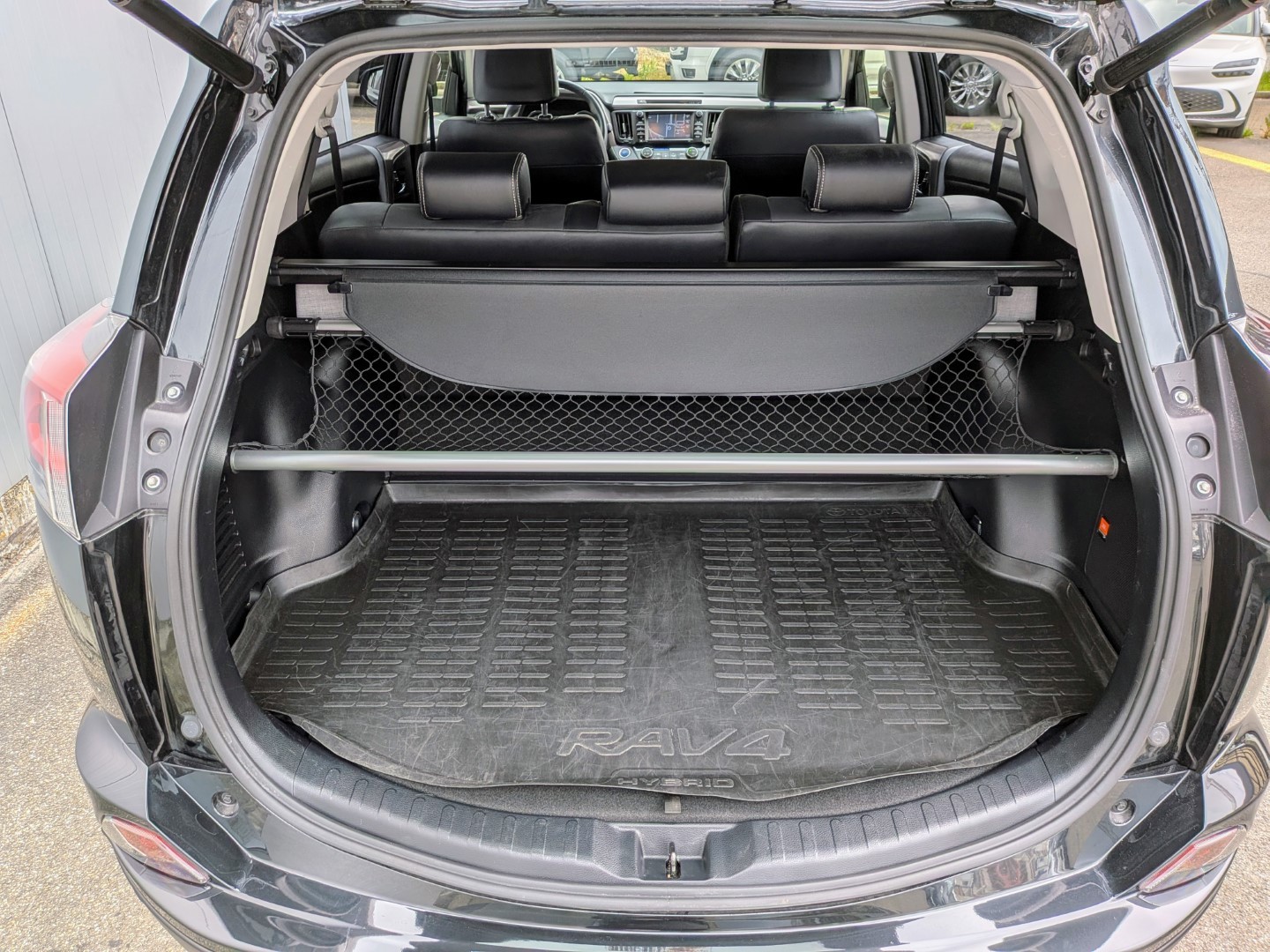 TOYOTA RAV-4 2.5 HSD Sol Premium e-CVT-image-12