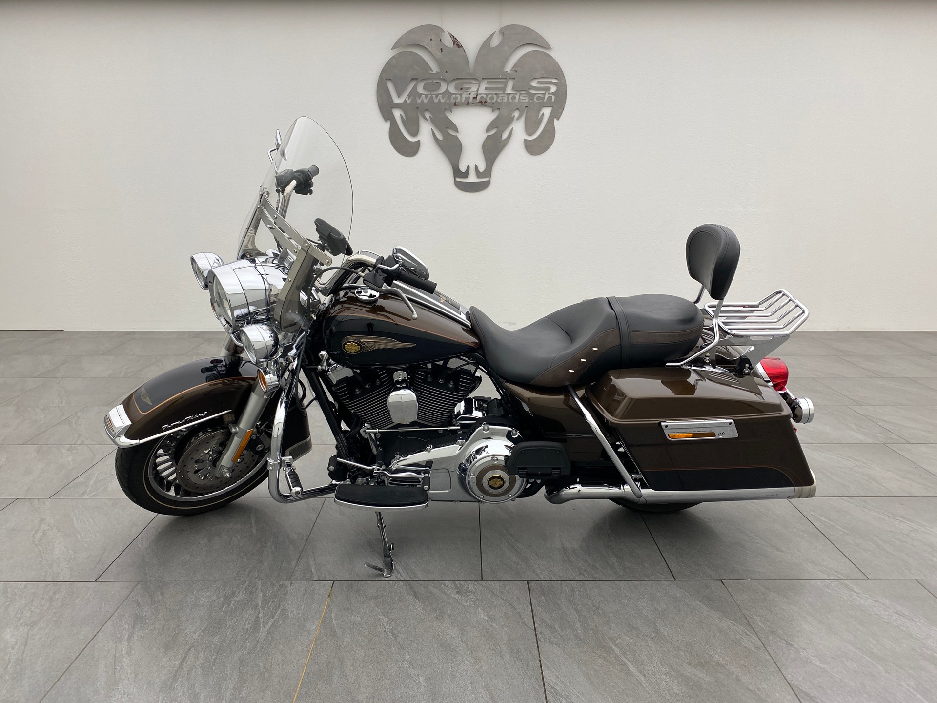 HARLEY-DAVIDSON FLHR Road King Classic 103 ABS Anniversary