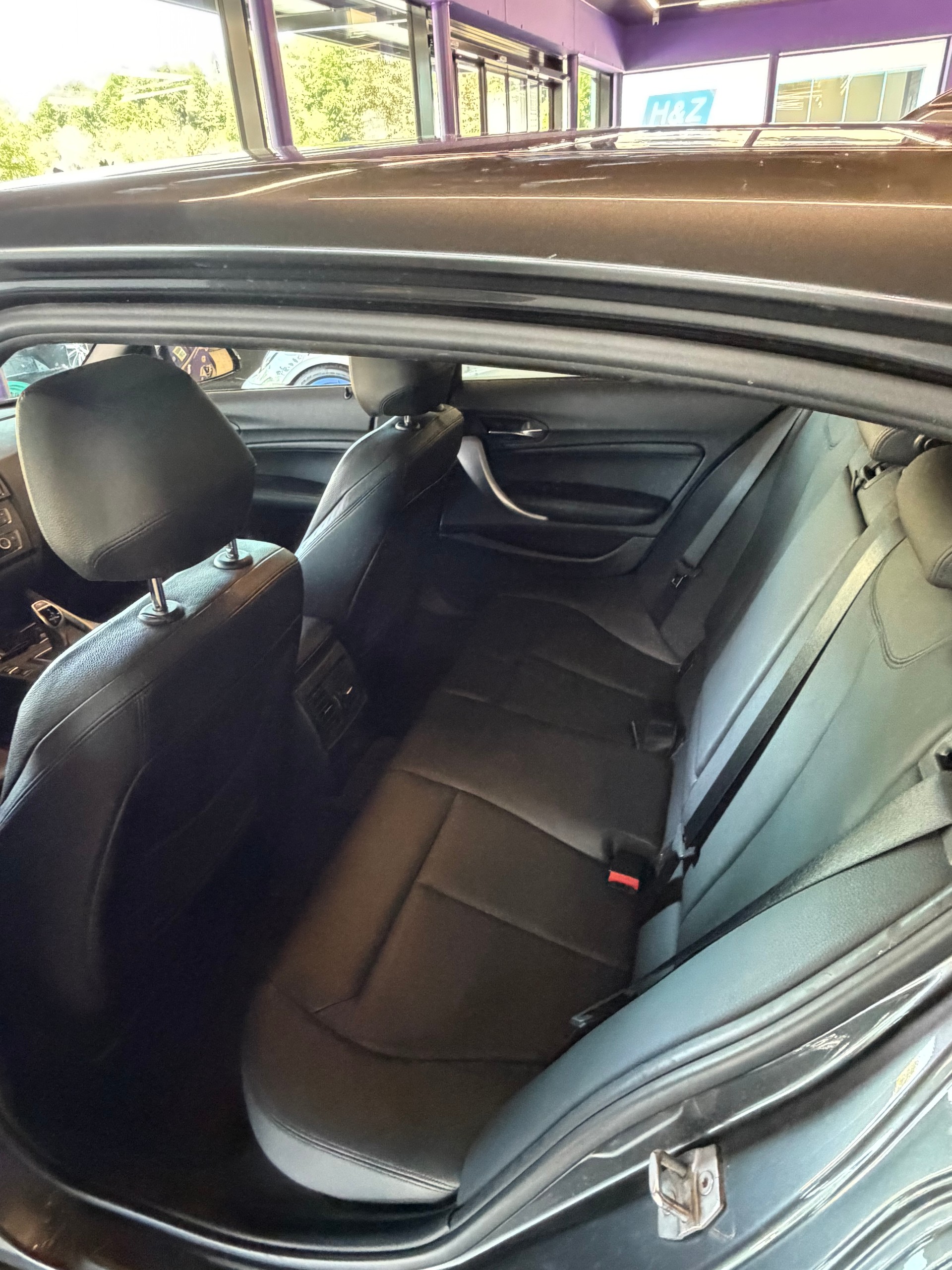 BMW M135i xDrive Steptronic-image-7