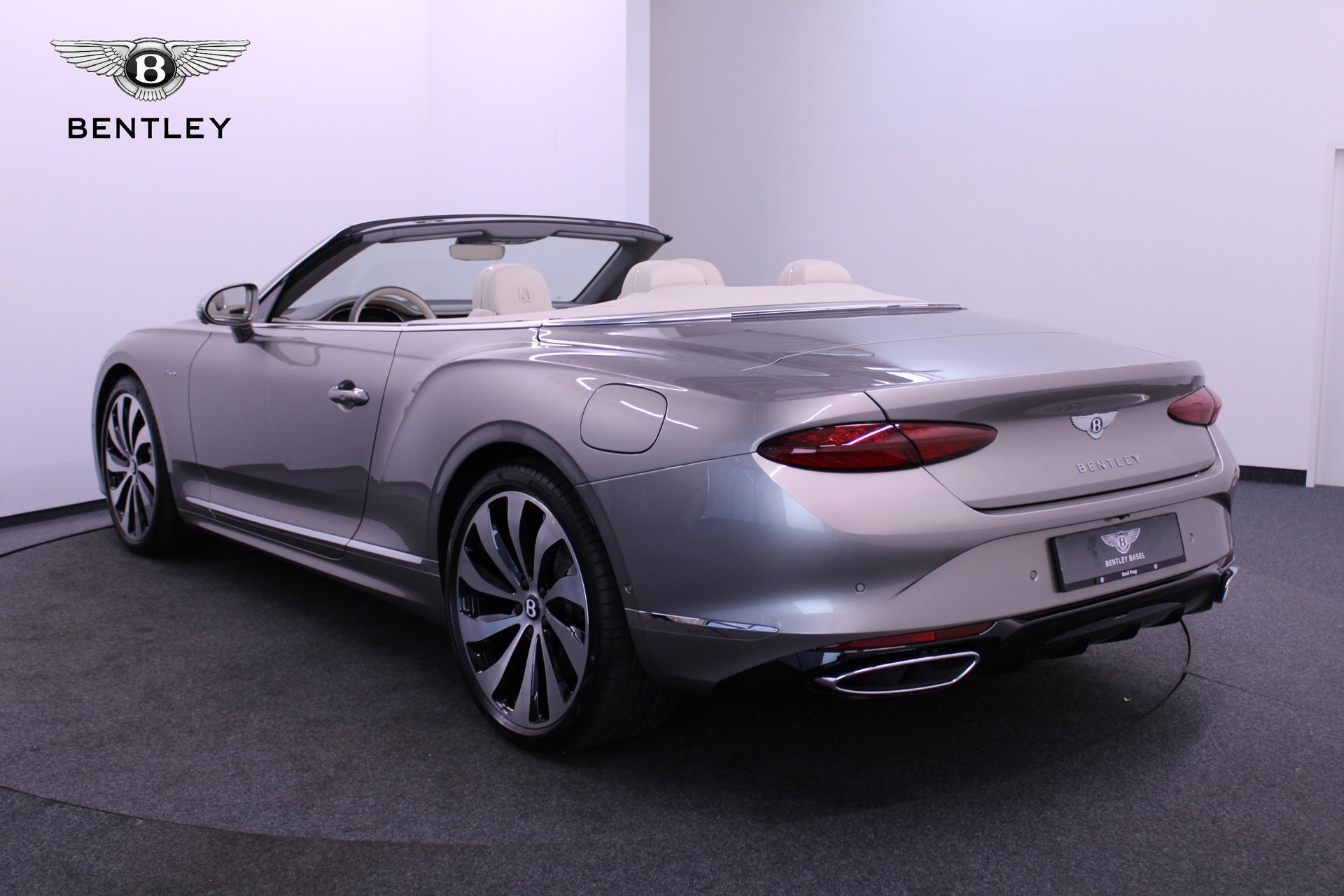 BENTLEY Continental GTC 4.0 V8 Hybrid Azure-showroom-element-3