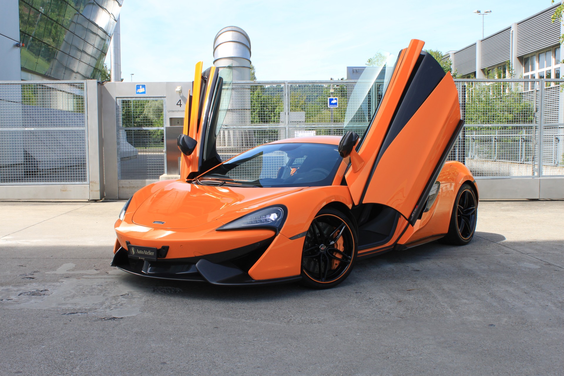 McLAREN 570S Coupé 3.8 V8 SSG-image-8