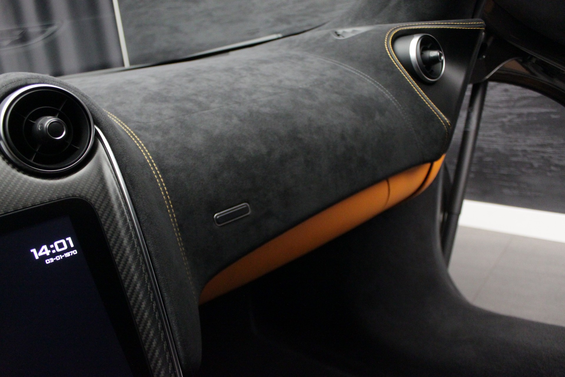 McLAREN 570S Coupé 3.8 V8 SSG-image-21