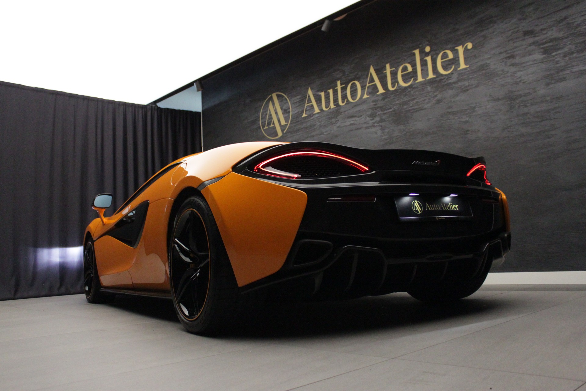 McLAREN 570S Coupé 3.8 V8 SSG-image-12