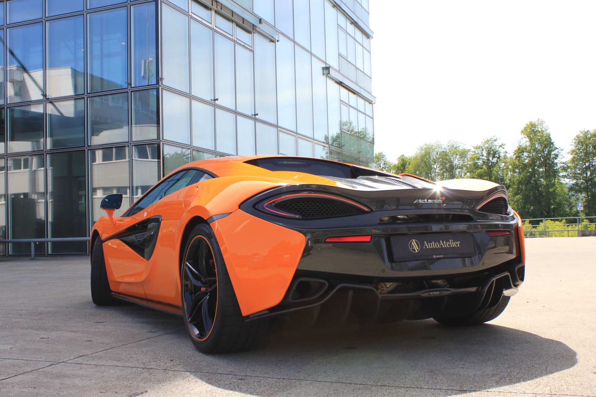 McLAREN 570S Coupé 3.8 V8 SSG-image-9