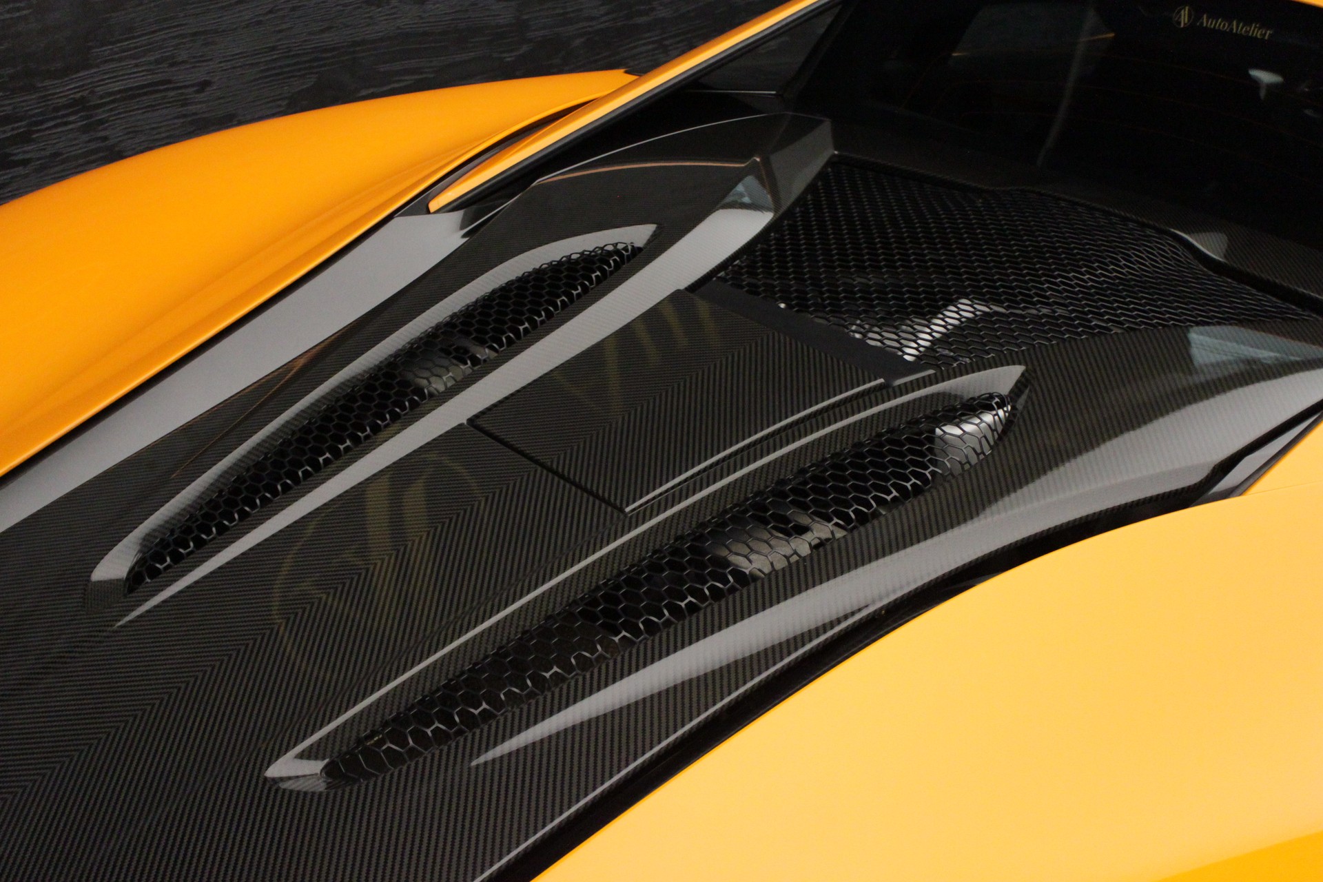 McLAREN 570S Coupé 3.8 V8 SSG-image-16