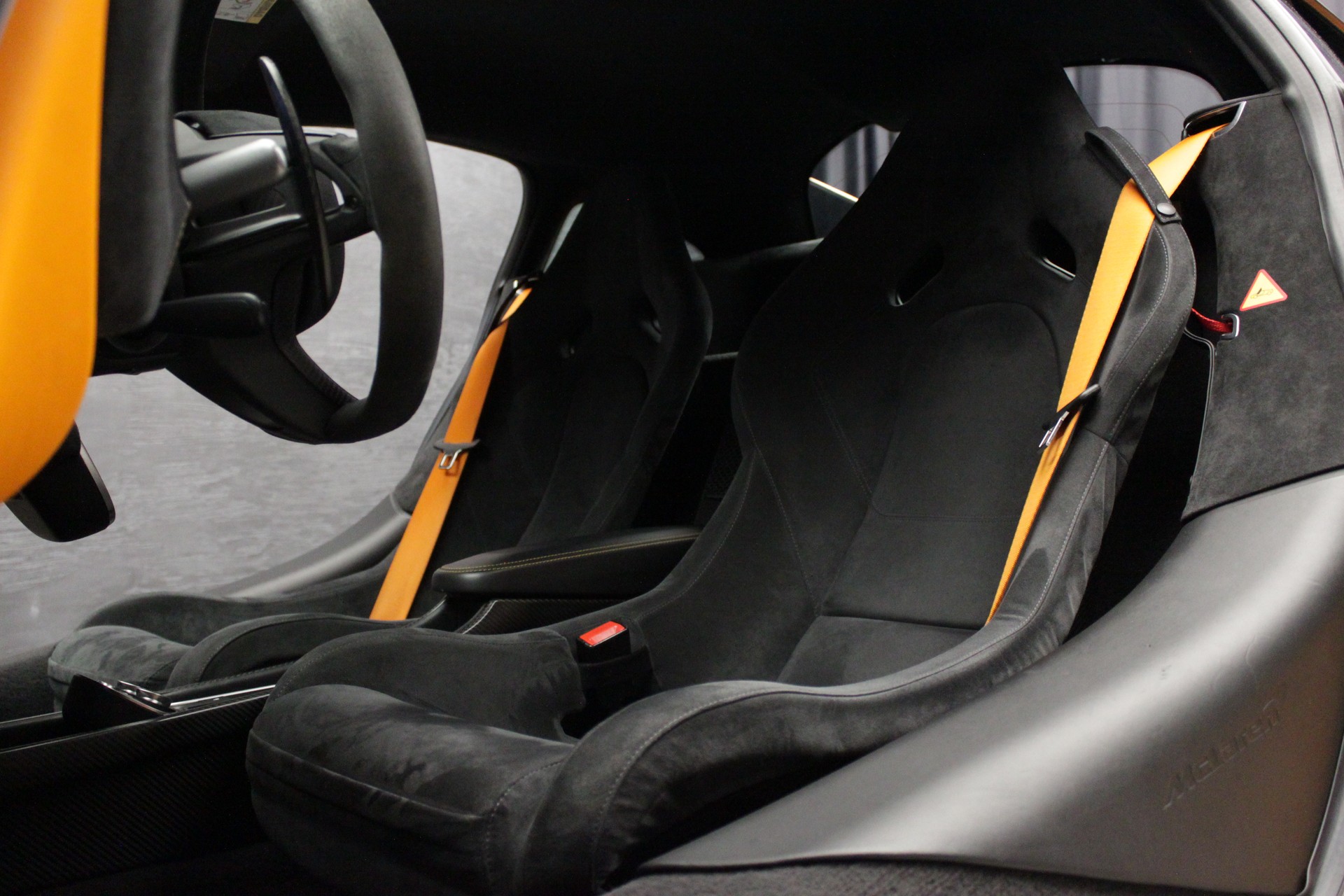 McLAREN 570S Coupé 3.8 V8 SSG-image-19
