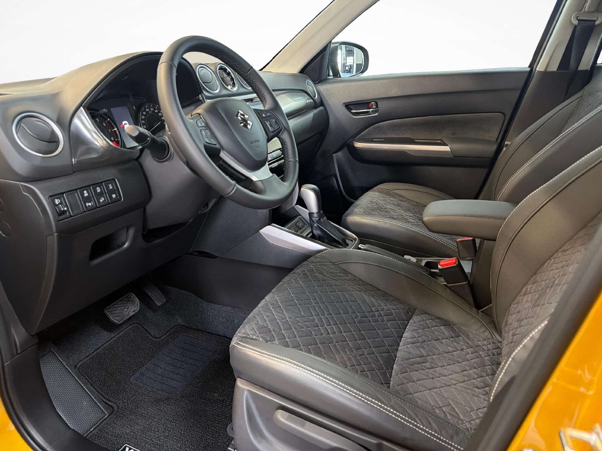 SUZUKI Vitara 1.4 T Compact Top Hybrid 4x4-image-9