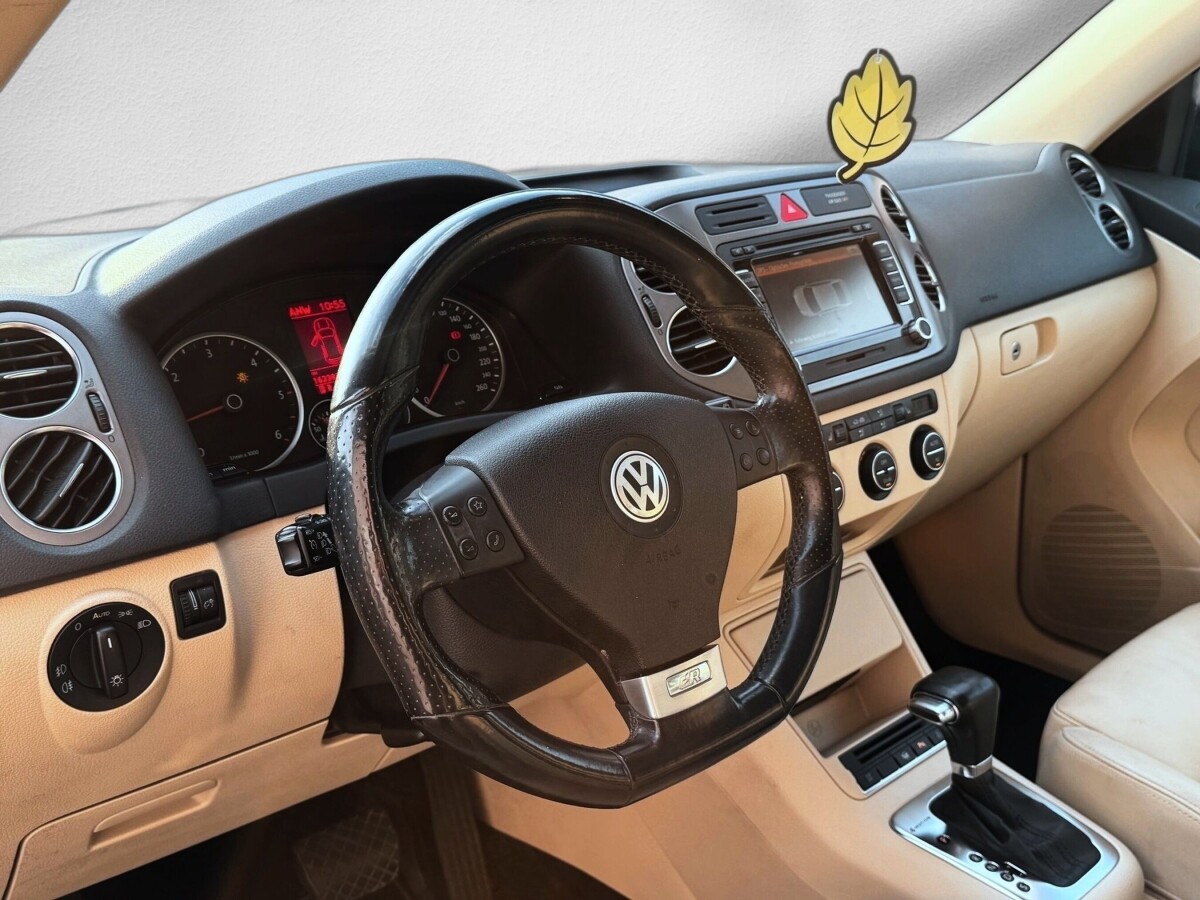VW Tiguan 2.0 TDI Sport&Style Tiptronic R-Line-image-8