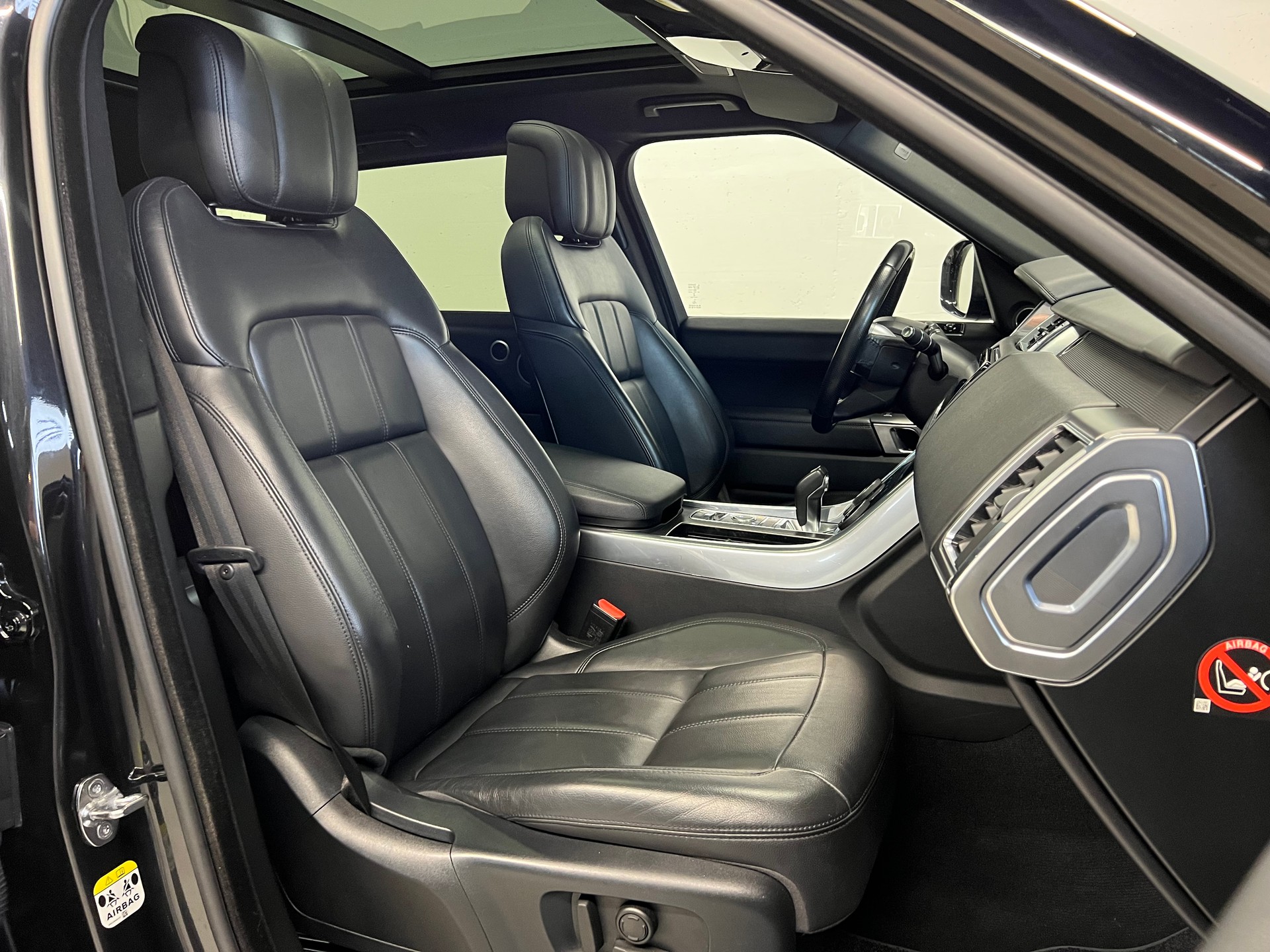 LAND ROVER Range Rover Sport 2.0 Si4 SE-image-5