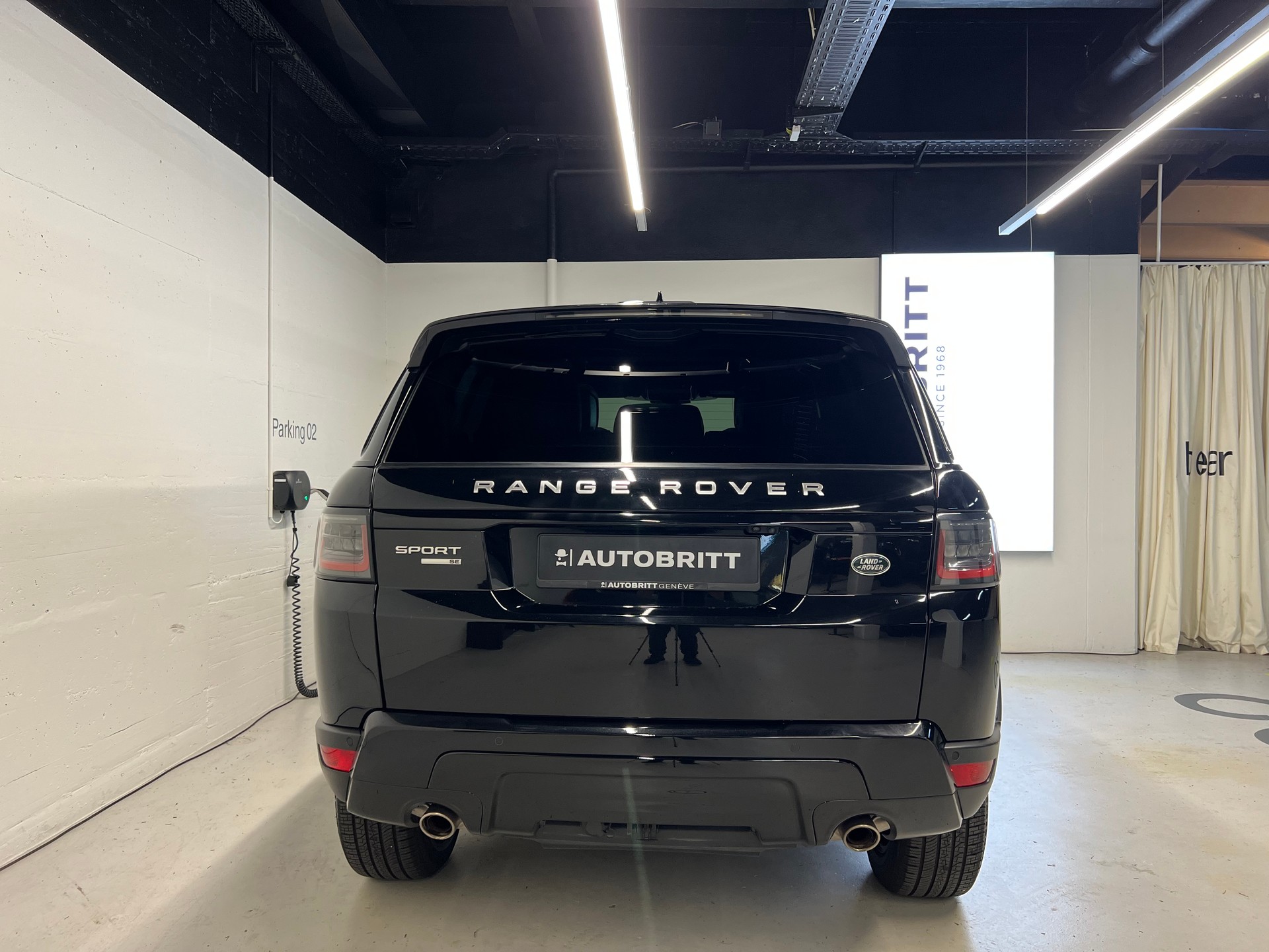 LAND ROVER Range Rover Sport 2.0 Si4 SE-image-8