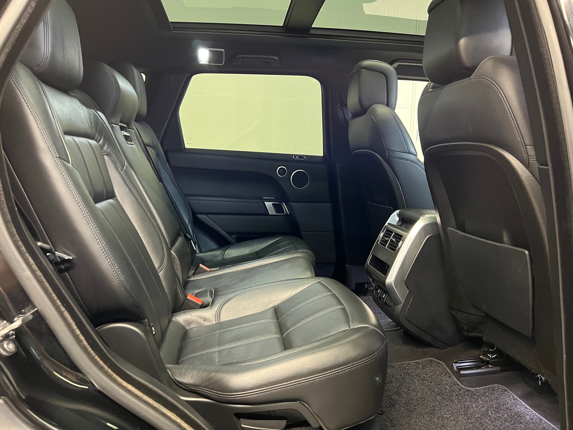 LAND ROVER Range Rover Sport 2.0 Si4 SE-image-6