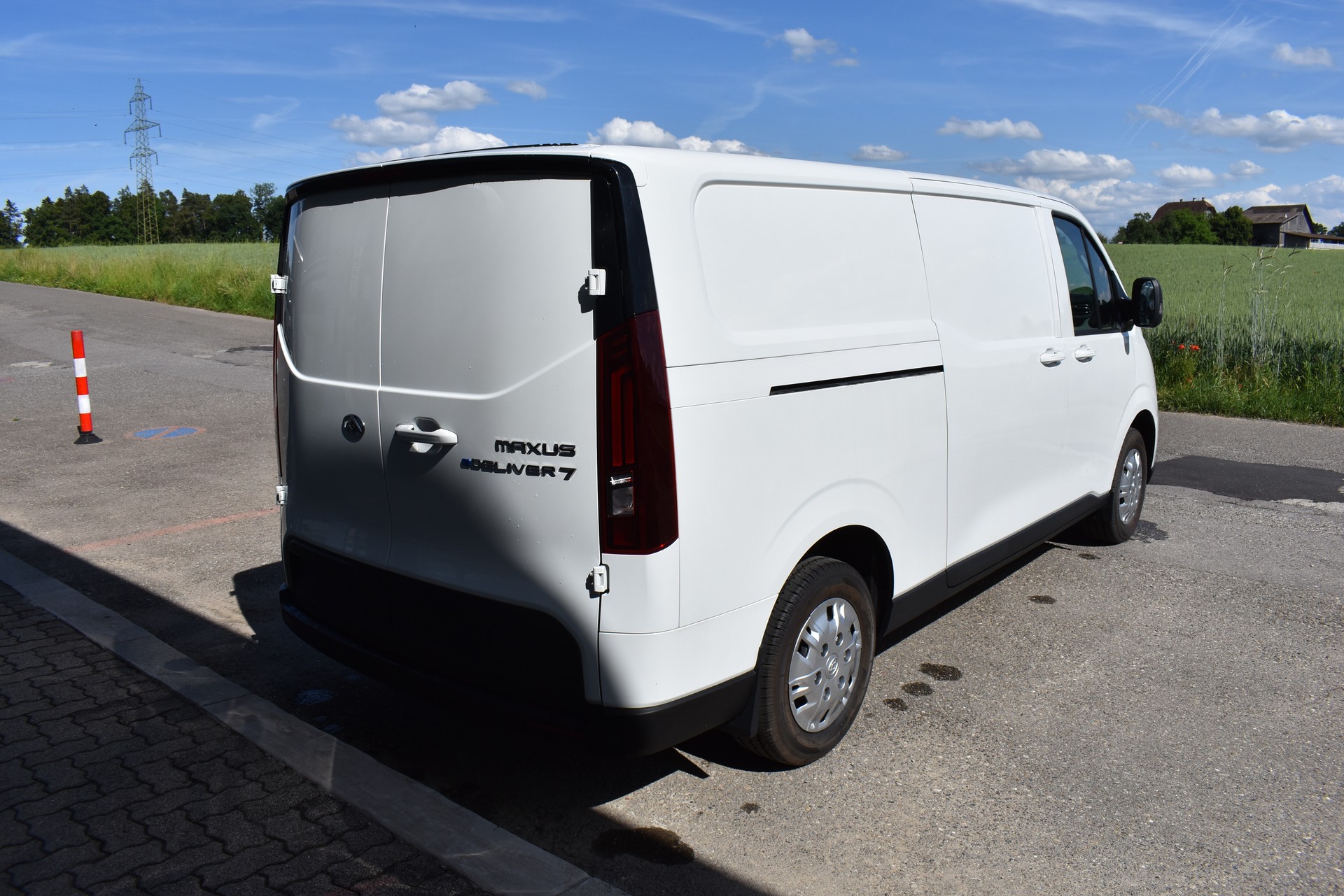 MAXUS eDeliver 7 L2 77kWh-image-6