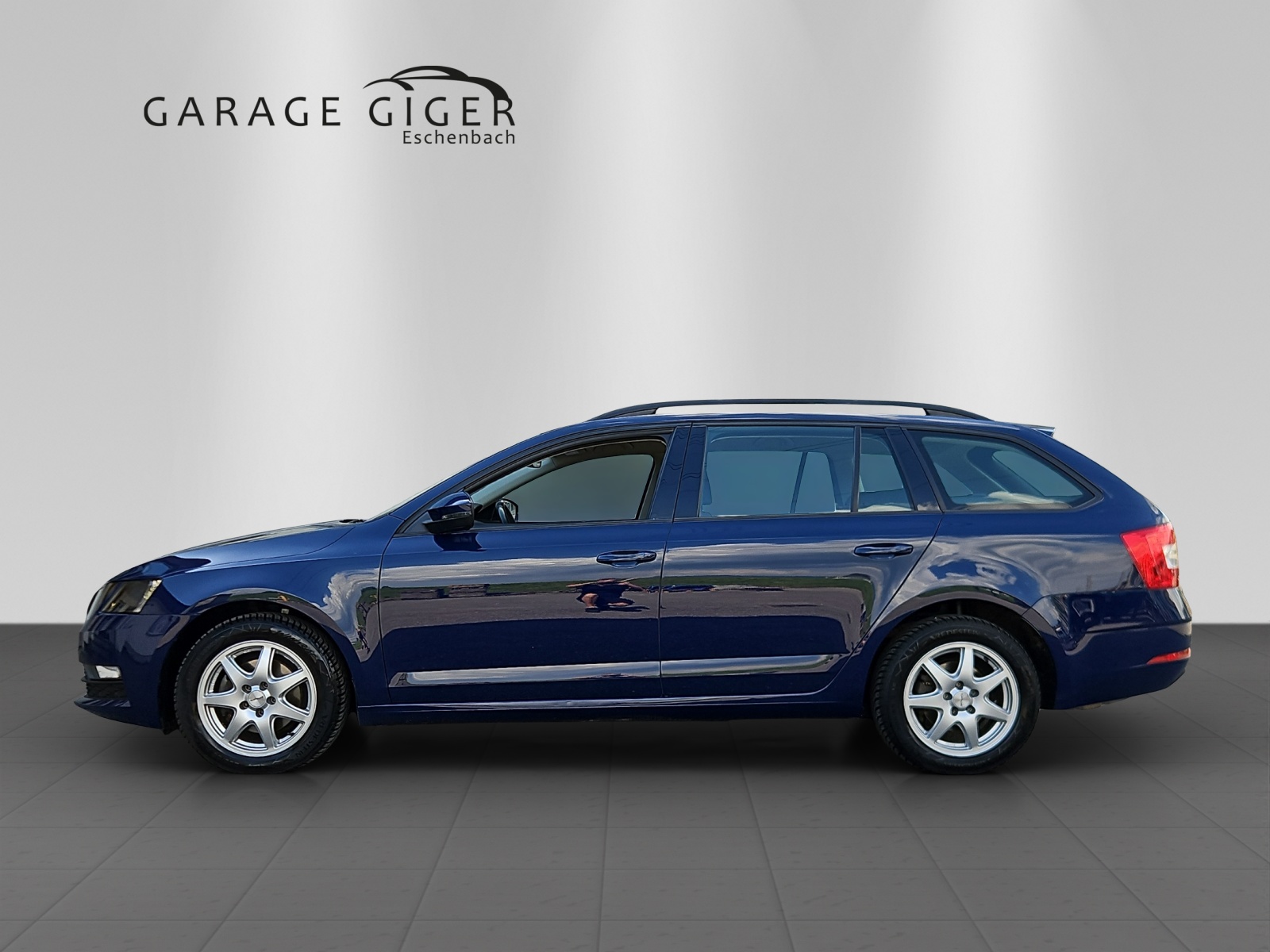 SKODA Octavia Combi 2.0 TDI Ambition 4x4-image-1