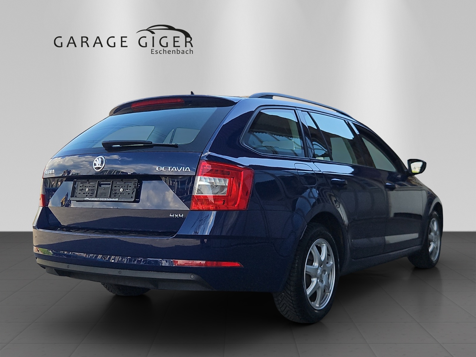SKODA Octavia Combi 2.0 TDI Ambition 4x4-image-3
