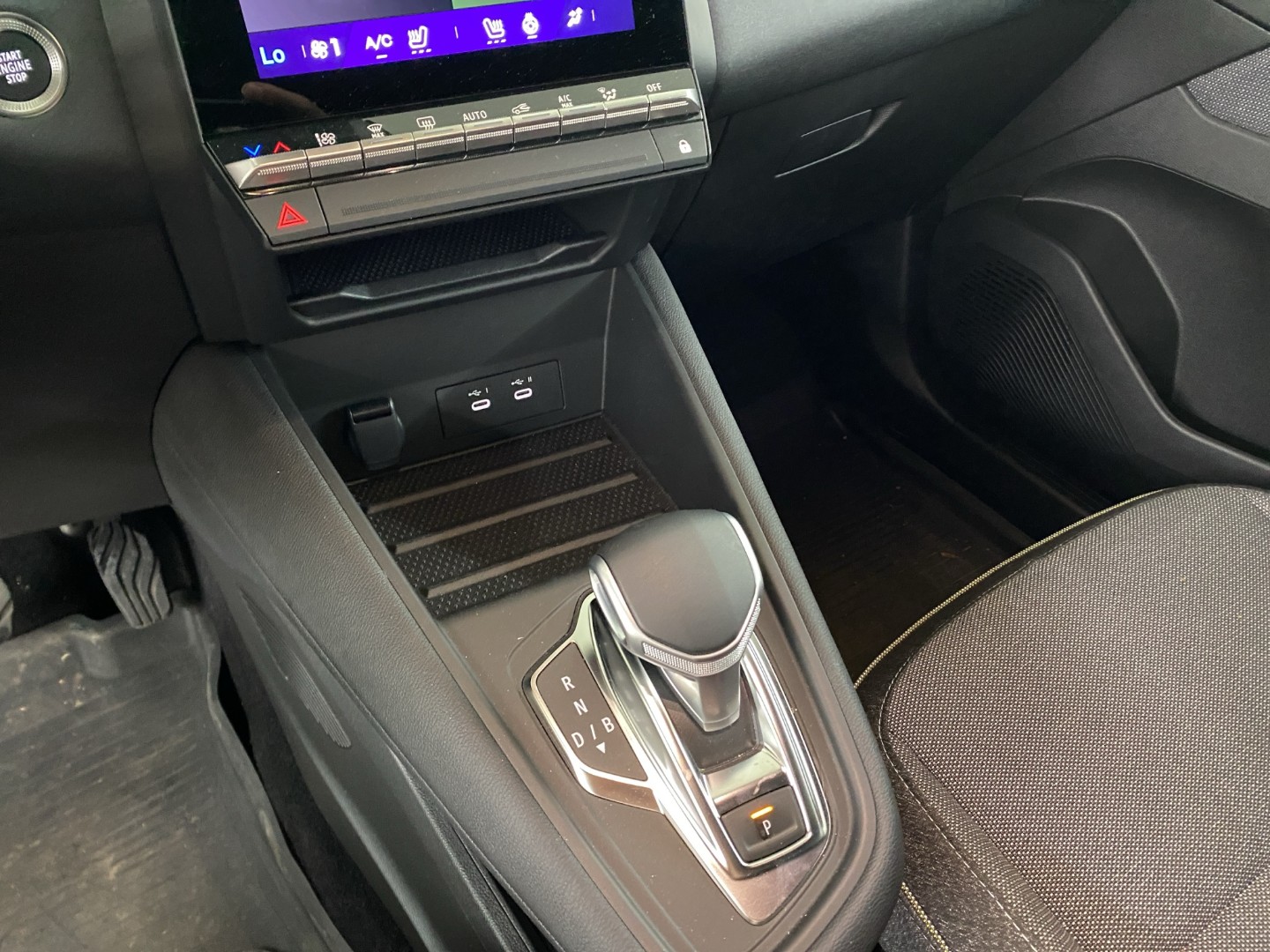 RENAULT Symbioz 1.6 E-Tech Techno-image-10