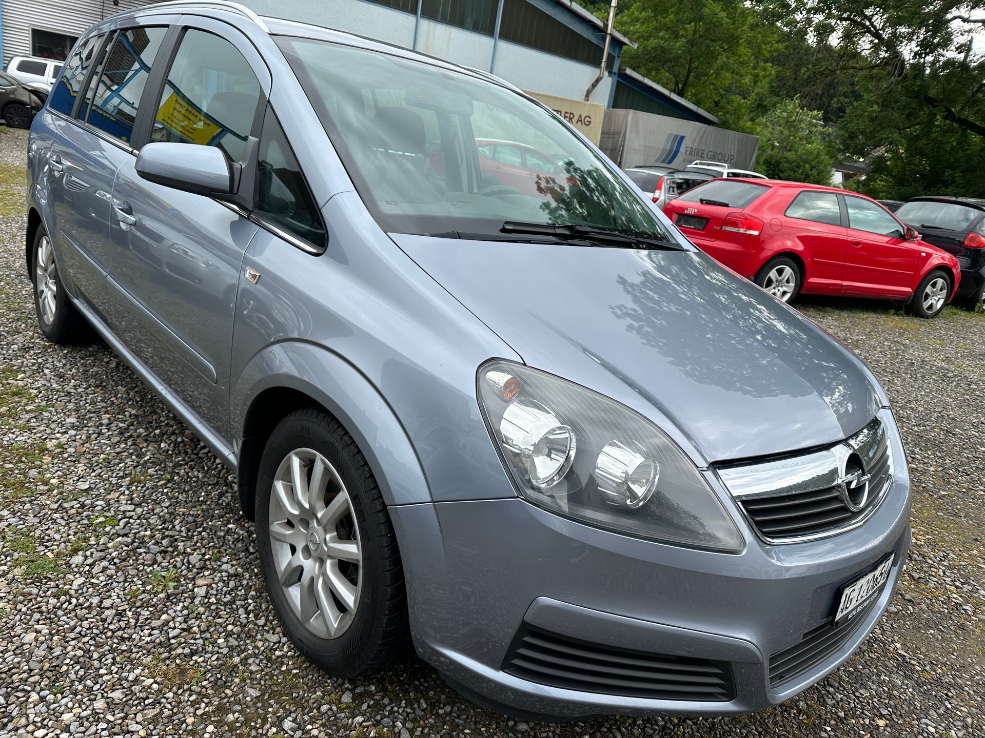 OPEL Zafira 1.9 CDTI Enjoy Automatic-image-2