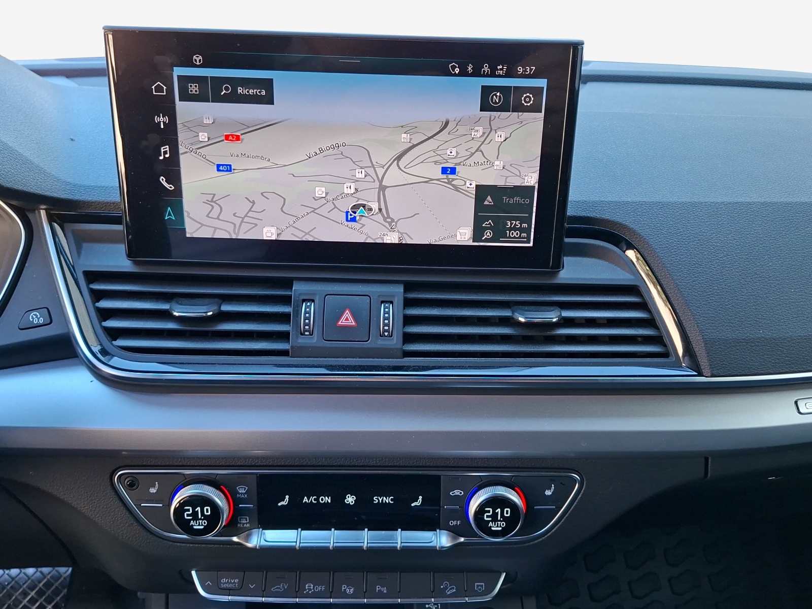 AUDI Q5 50 TFSI e PHEV S line quattro S-tronic-image-10