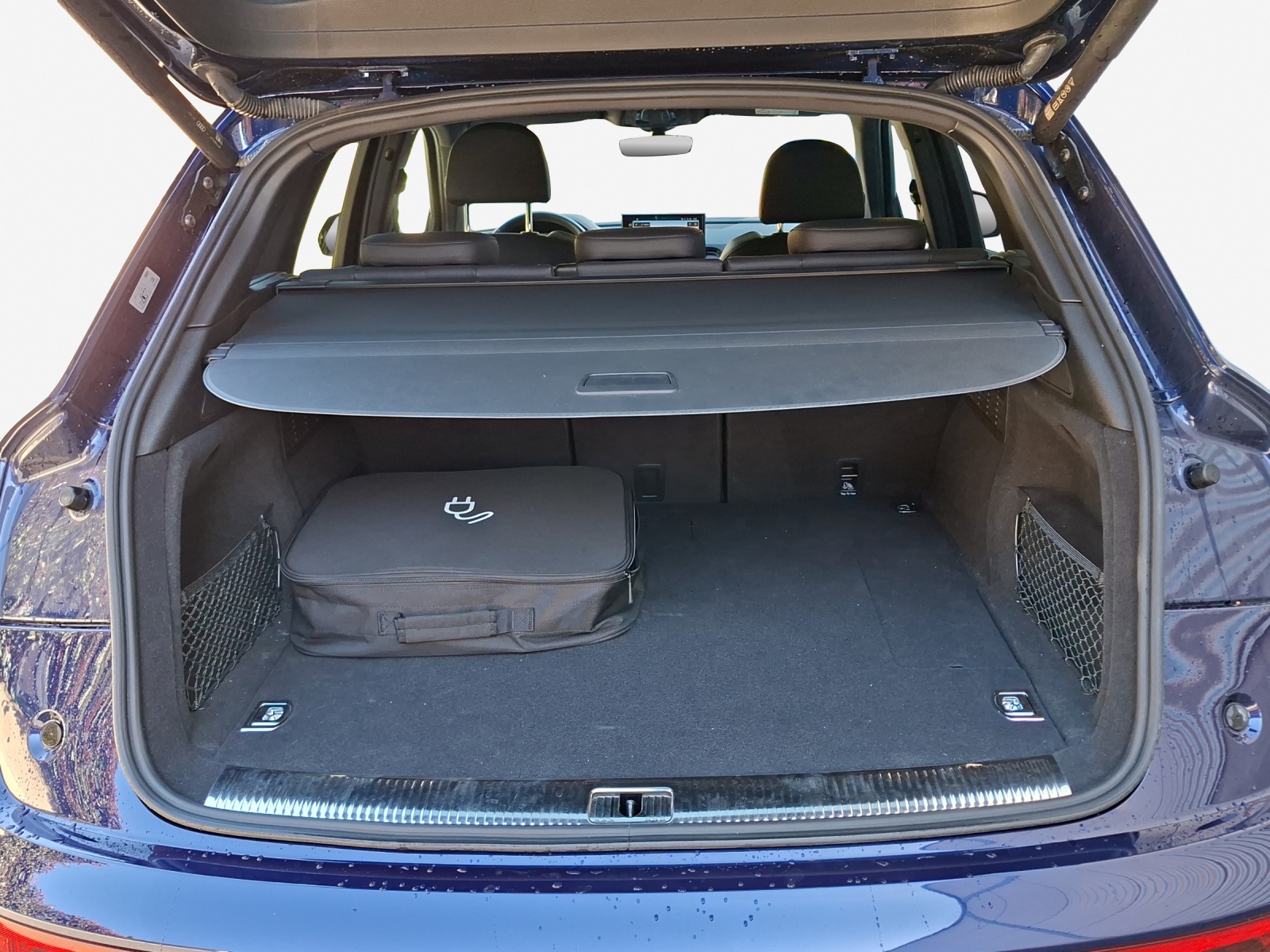 AUDI Q5 50 TFSI e PHEV S line quattro S-tronic-image-12