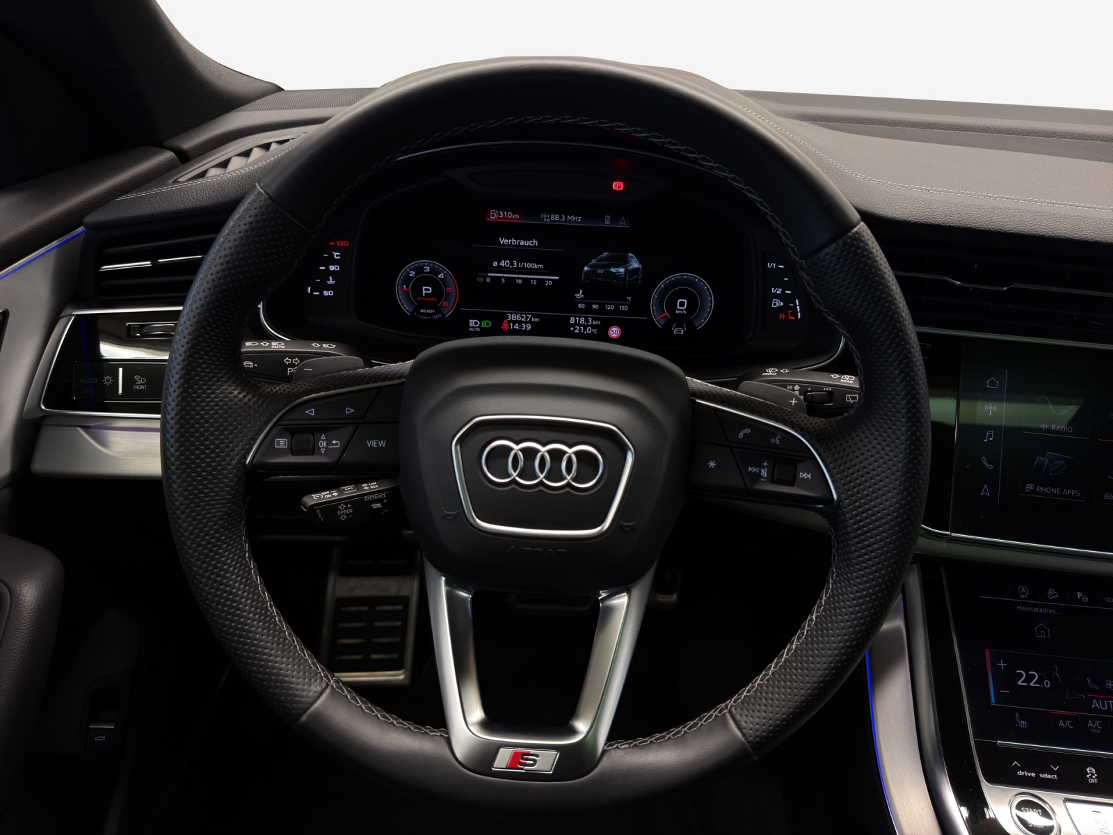 AUDI Q8 45 TDI Black Edition quattro tiptronic-image-9
