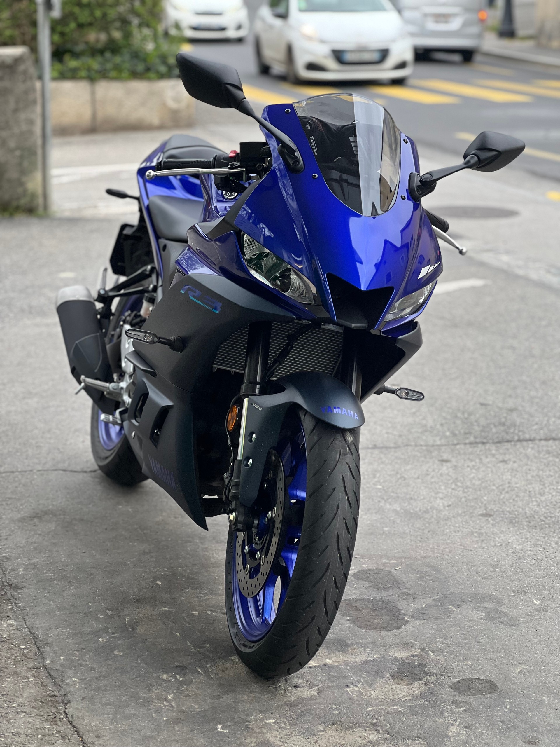 YAMAHA YZF-R3-image-0