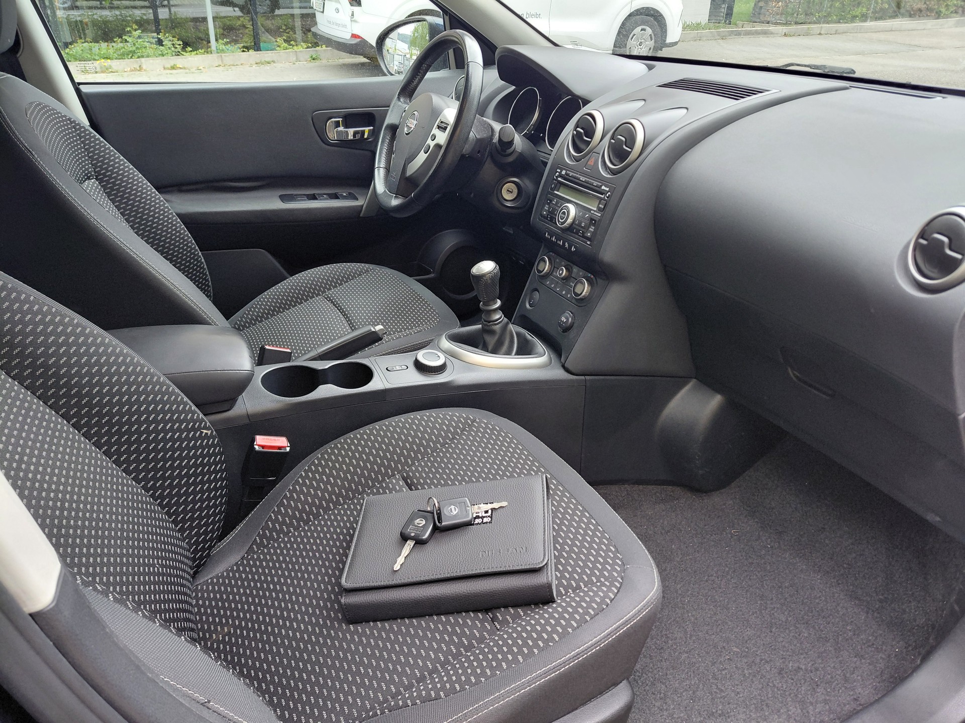 NISSAN Qashqai 2.0 4WD i-Way-image-7