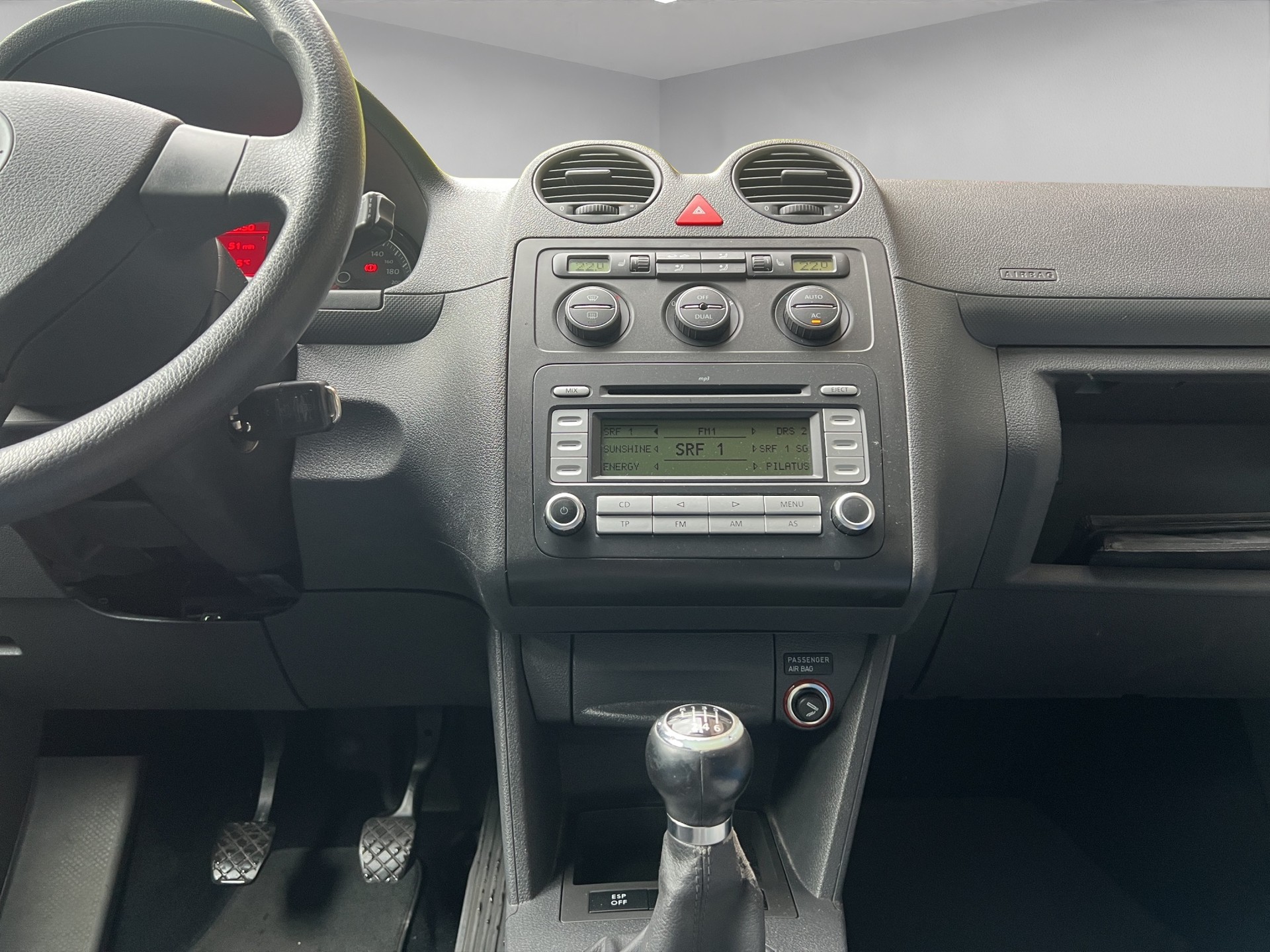 VW Caddy Life 1.9TDI PD 4Motion-image-8
