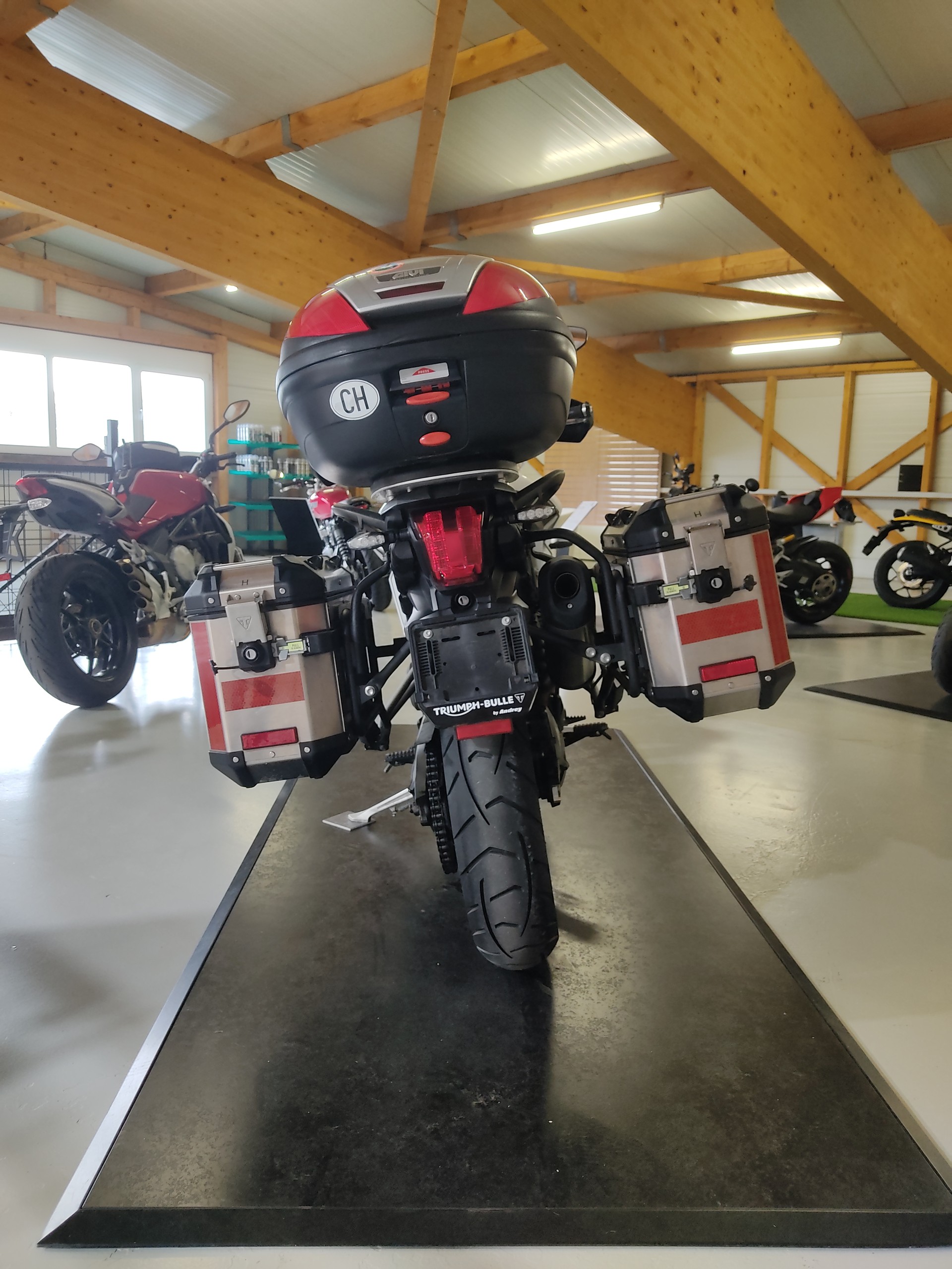 TRIUMPH Tiger 800 XCa ABS-image-6