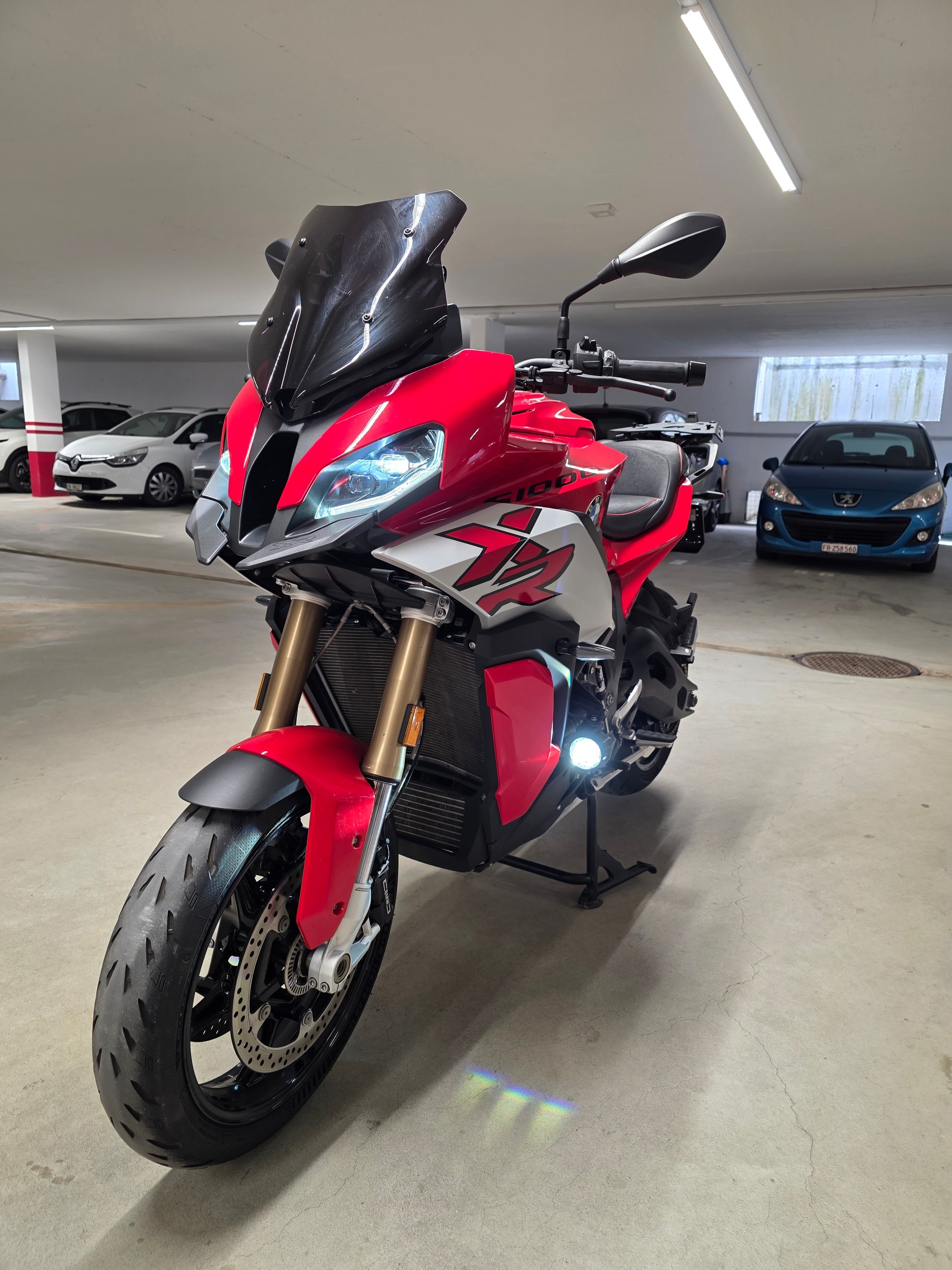 BMW S 1000 XR ABS-image-1