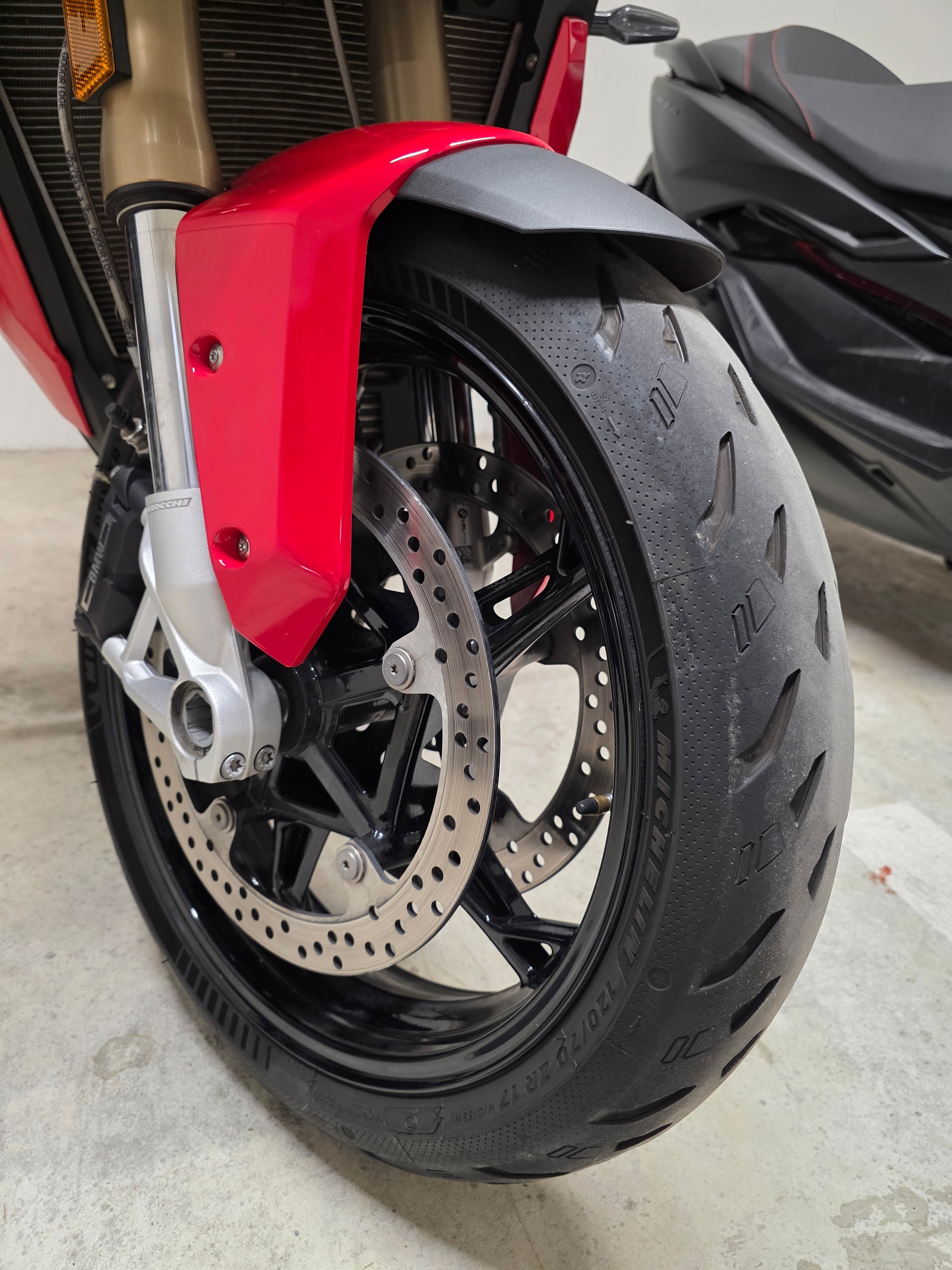 BMW S 1000 XR ABS-image-8