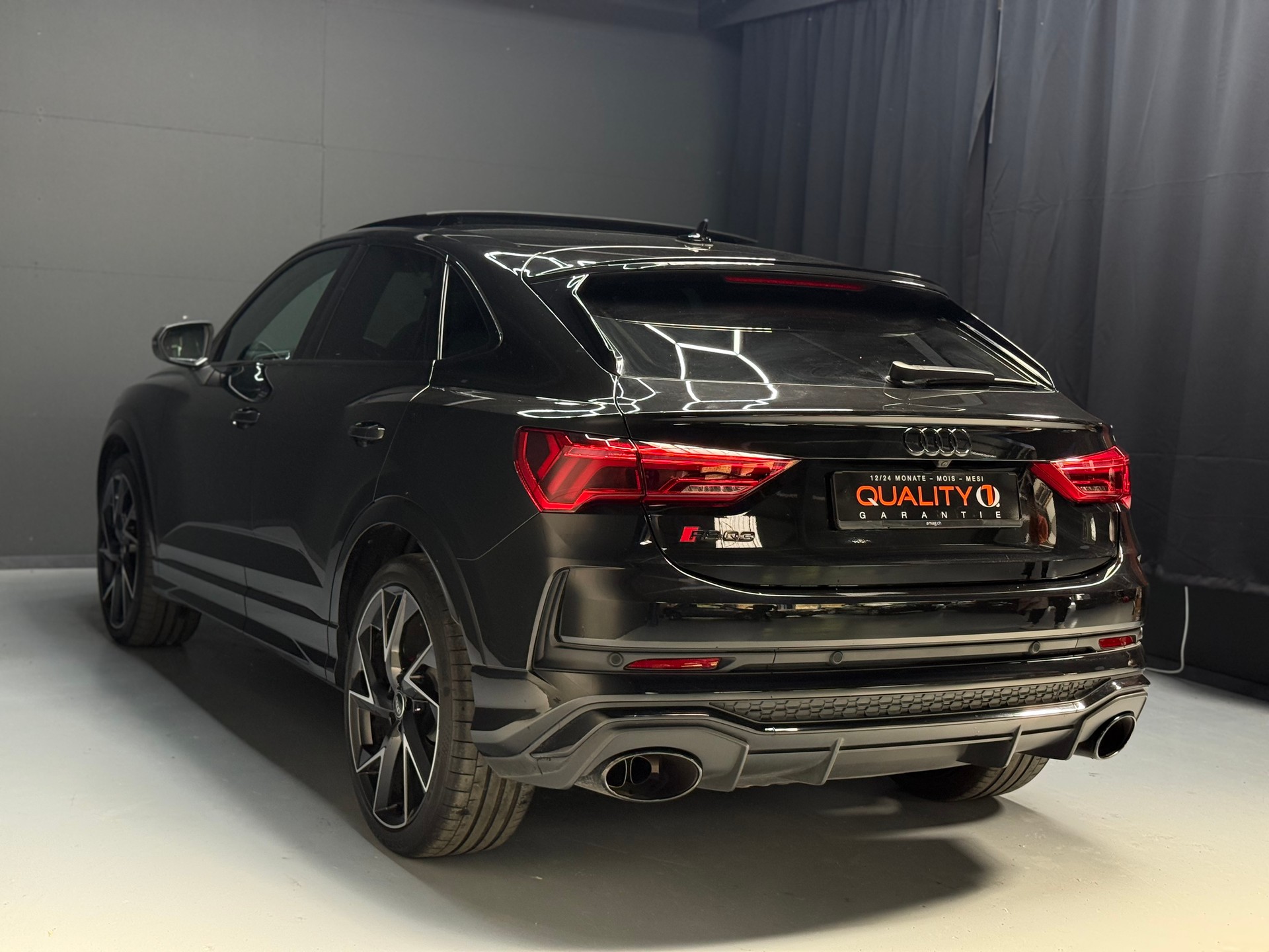 AUDI RS Q3 Sportback quattro S tronic-image-7