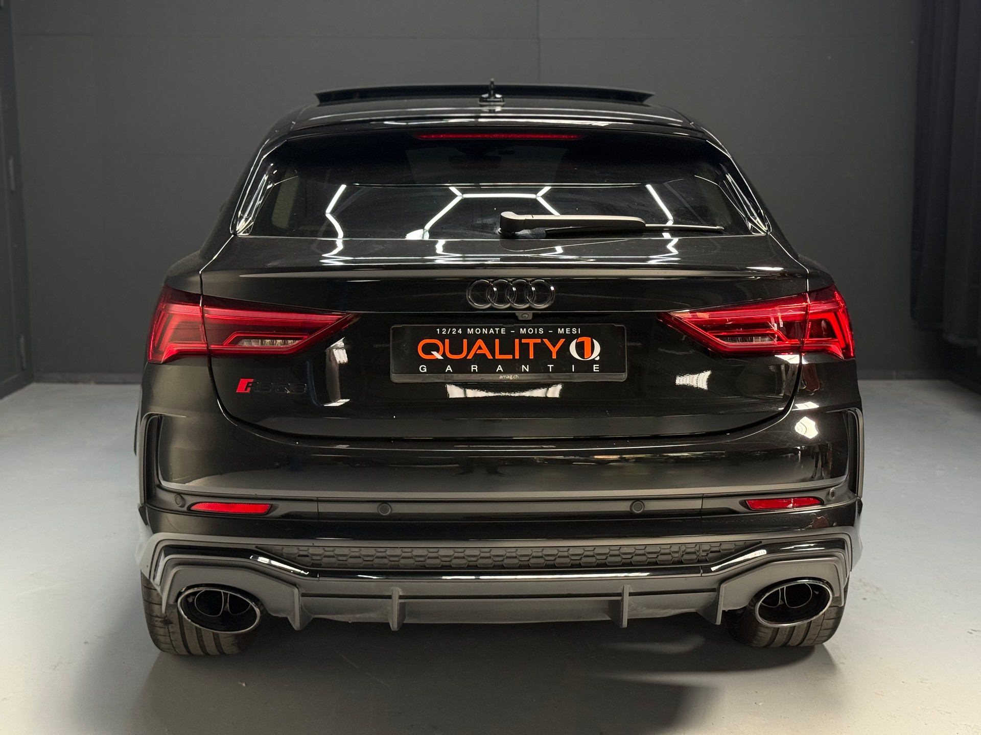AUDI RS Q3 Sportback quattro S tronic-image-6