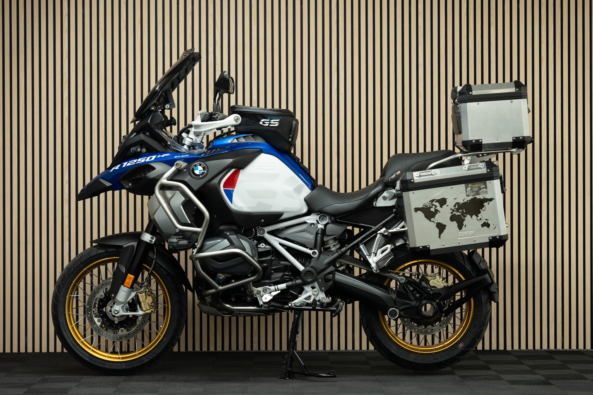 BMW R 1250 GS Adventure-image-1