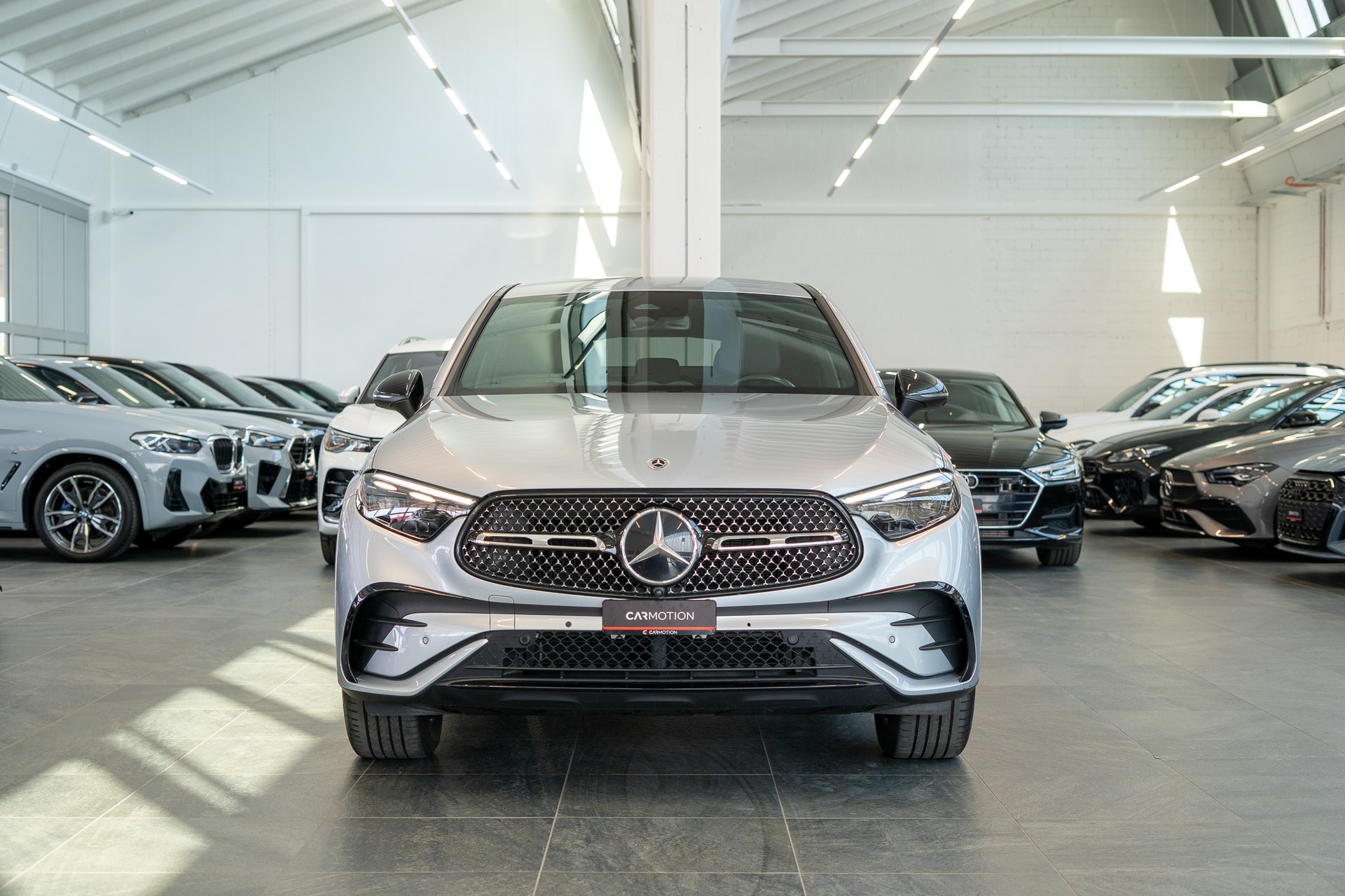MERCEDES-BENZ GLC 200 AMG Line 4matic Coupé / Facelift / 360°Kamera / el.Sitze-showroom-element-1