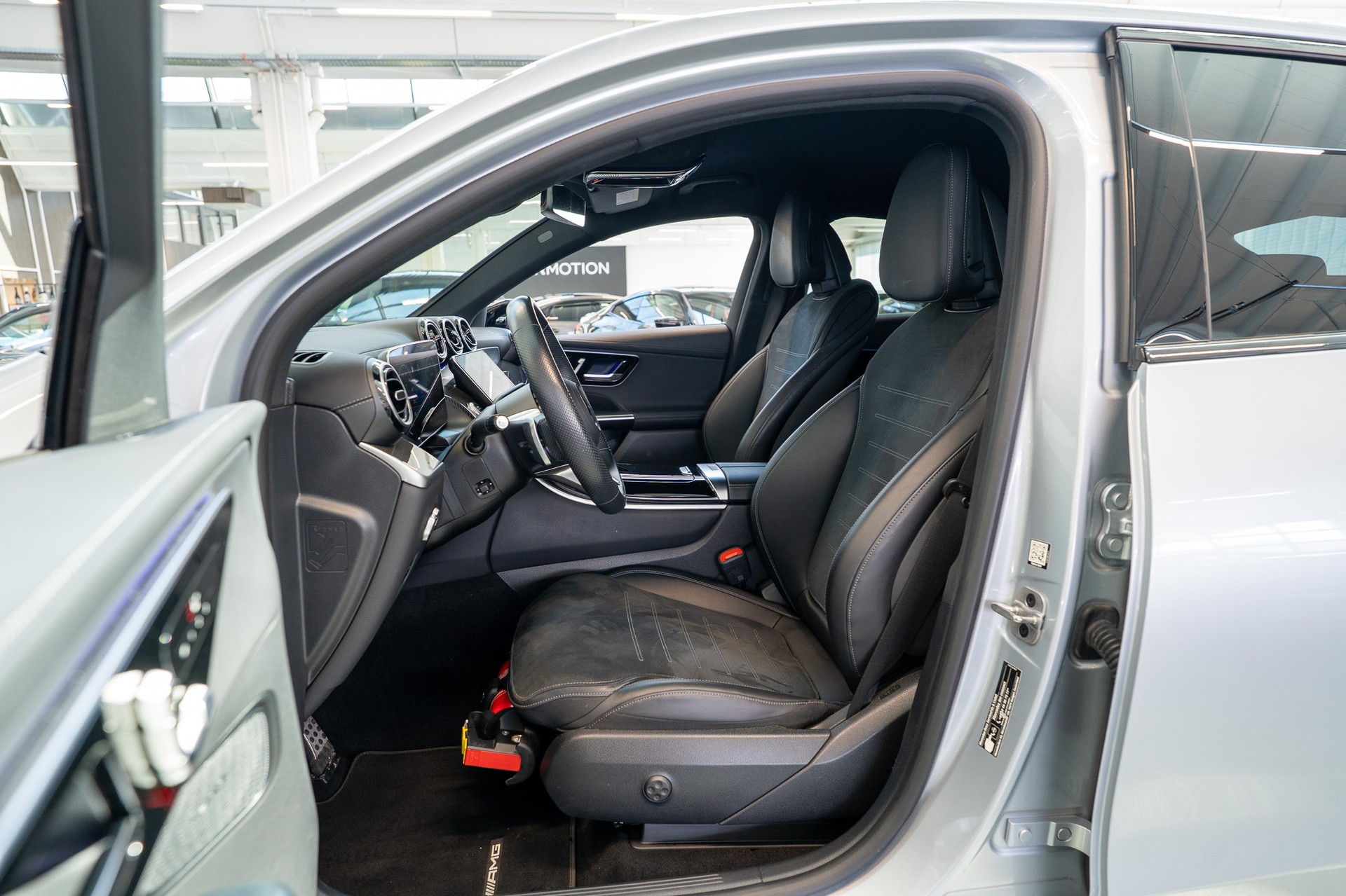 MERCEDES-BENZ GLC 200 AMG Line 4matic Coupé / Facelift / 360°Kamera / el.Sitze-image-8