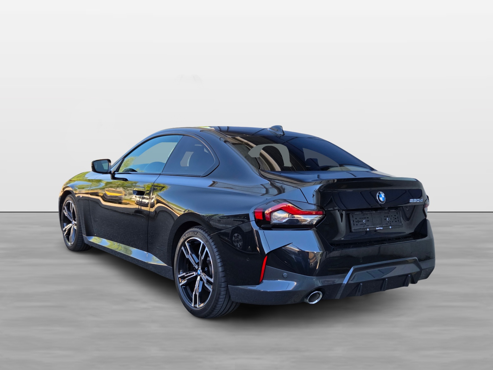 BMW 220d M Sport-showroom-element-3