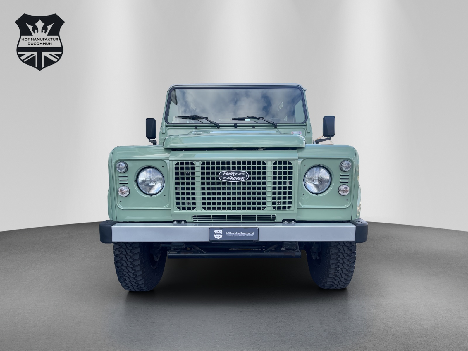 LAND ROVER Defender 90 2.2 TD4 Station Wagon Heritage-image-1