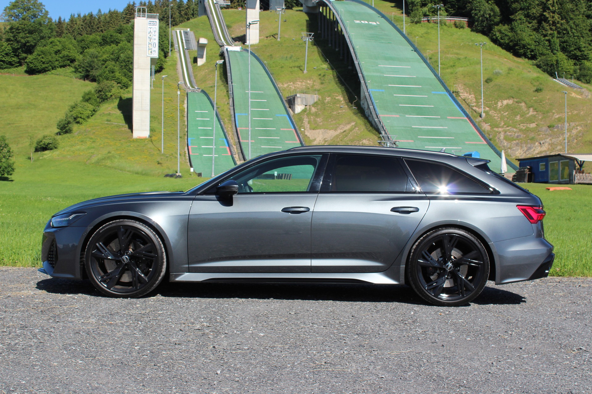 AUDI RS6 Avant 4.0 TFSI V8 quattro-image-7