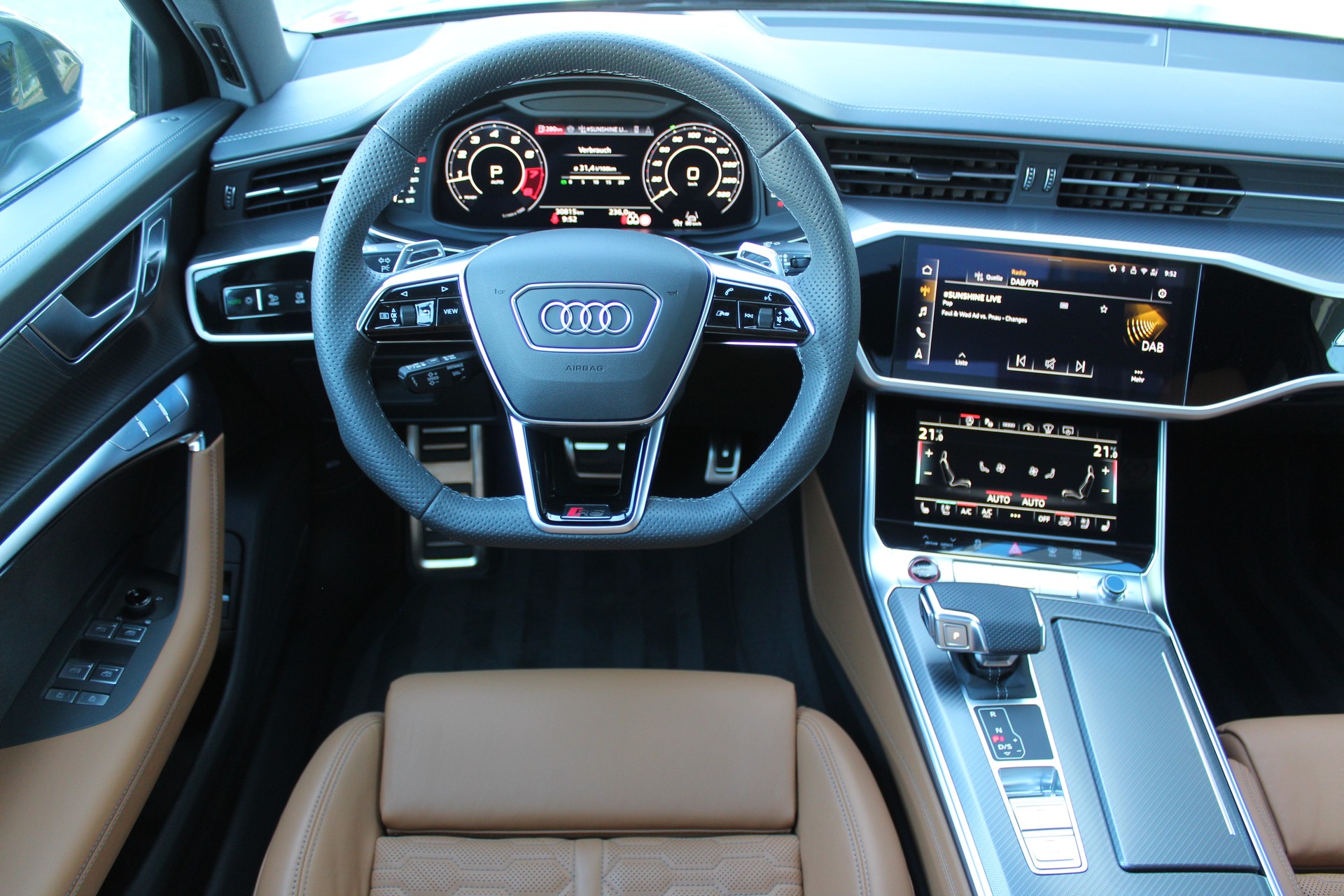 AUDI RS6 Avant 4.0 TFSI V8 quattro-image-10